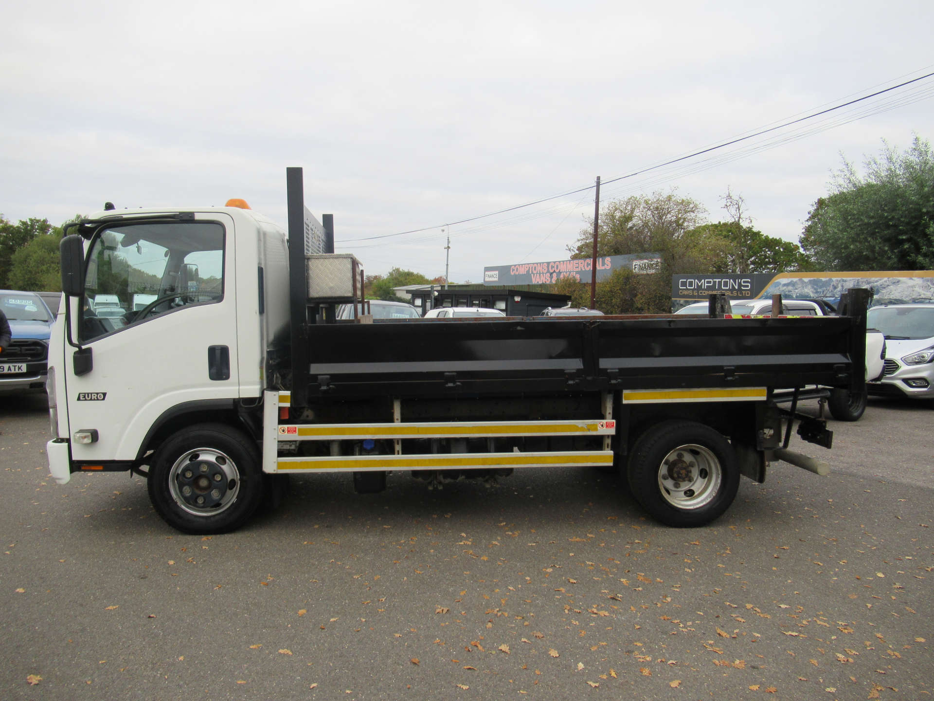 ISUZU TRUCKS FORWARD 3.0 N75.150 L tipper truck #2