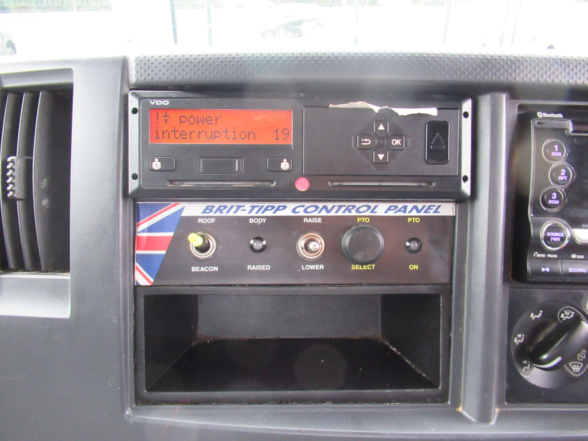 ISUZU TRUCKS FORWARD 3.0 N75.150 L tipper truck #16