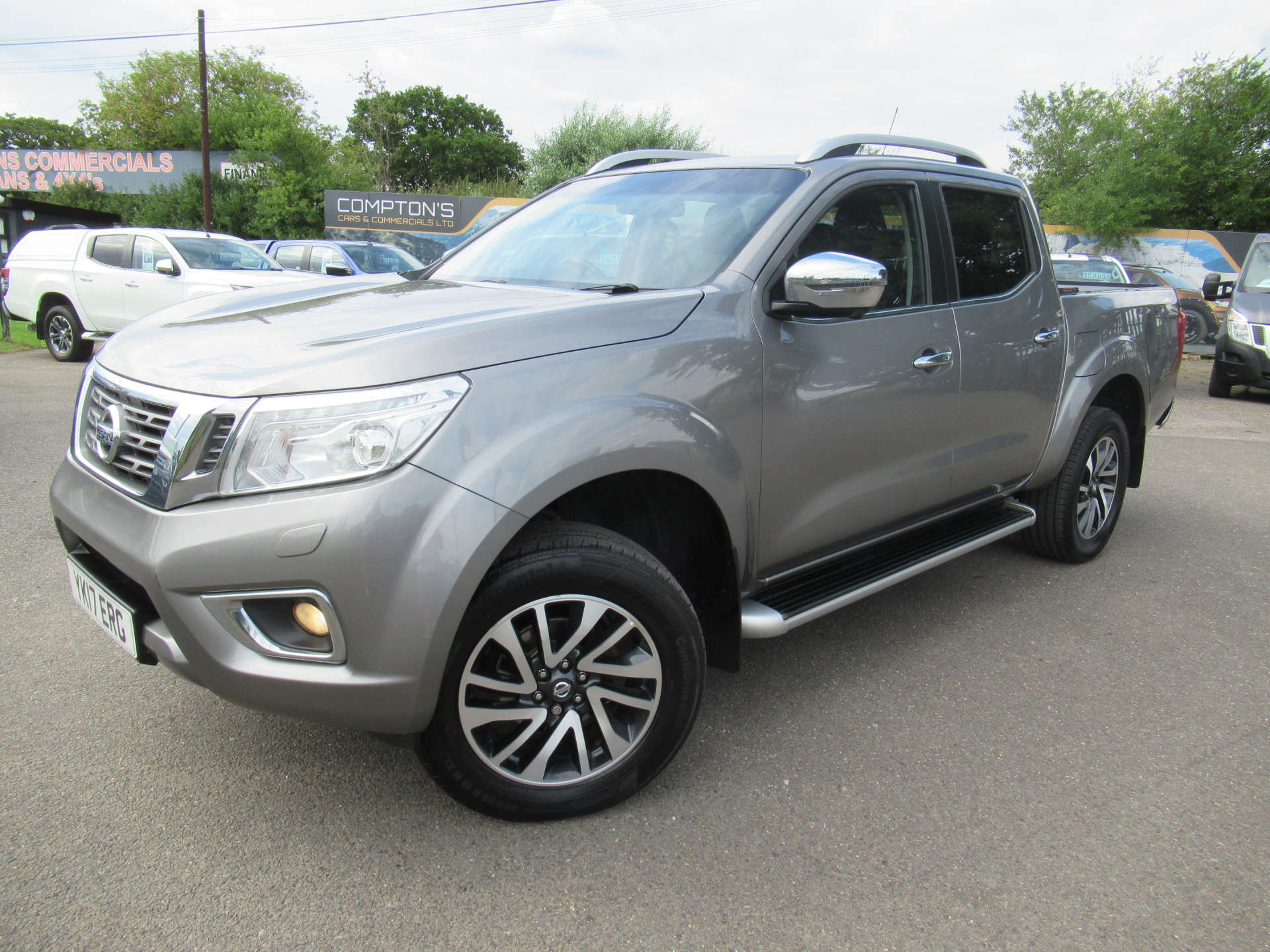 NISSAN NAVARA 2.3 Navara Tekna dCi Auto 4WD 5dr #0