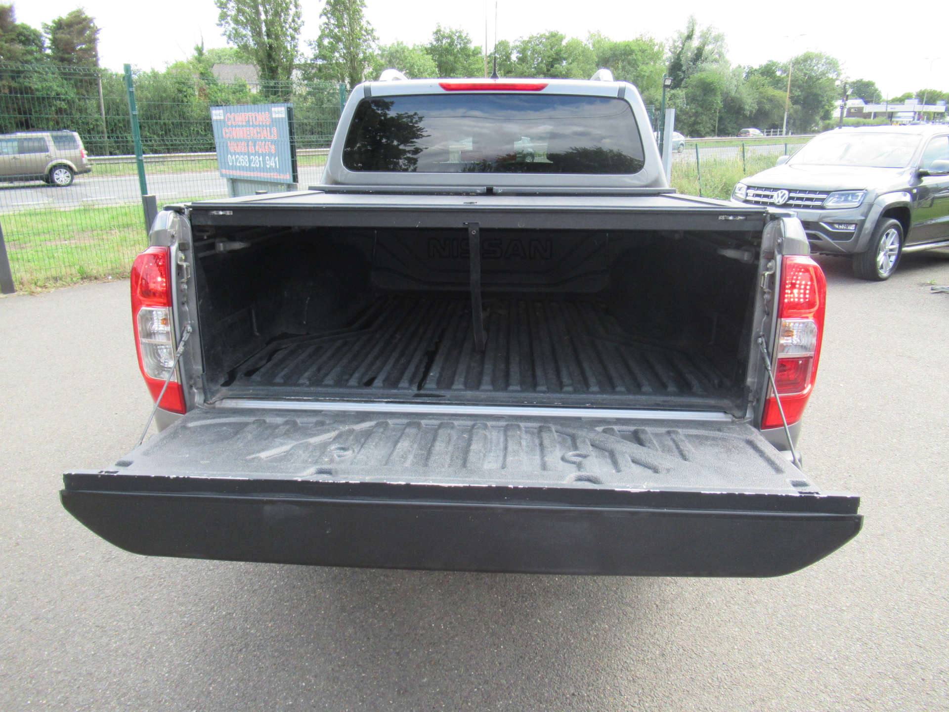 NISSAN NAVARA 2.3 Navara Tekna dCi Auto 4WD 5dr #11