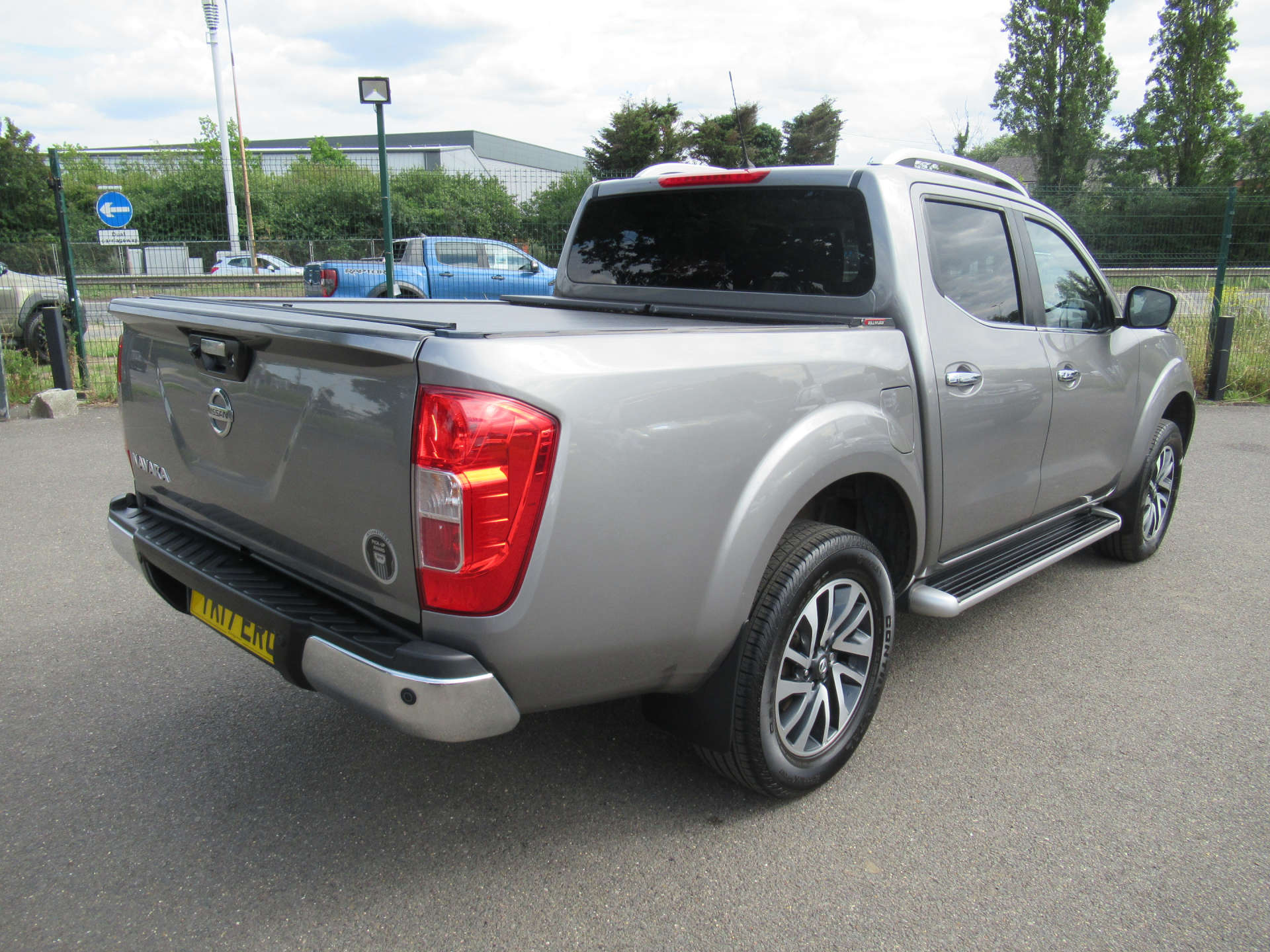 NISSAN NAVARA 2.3 Navara Tekna dCi Auto 4WD 5dr #12