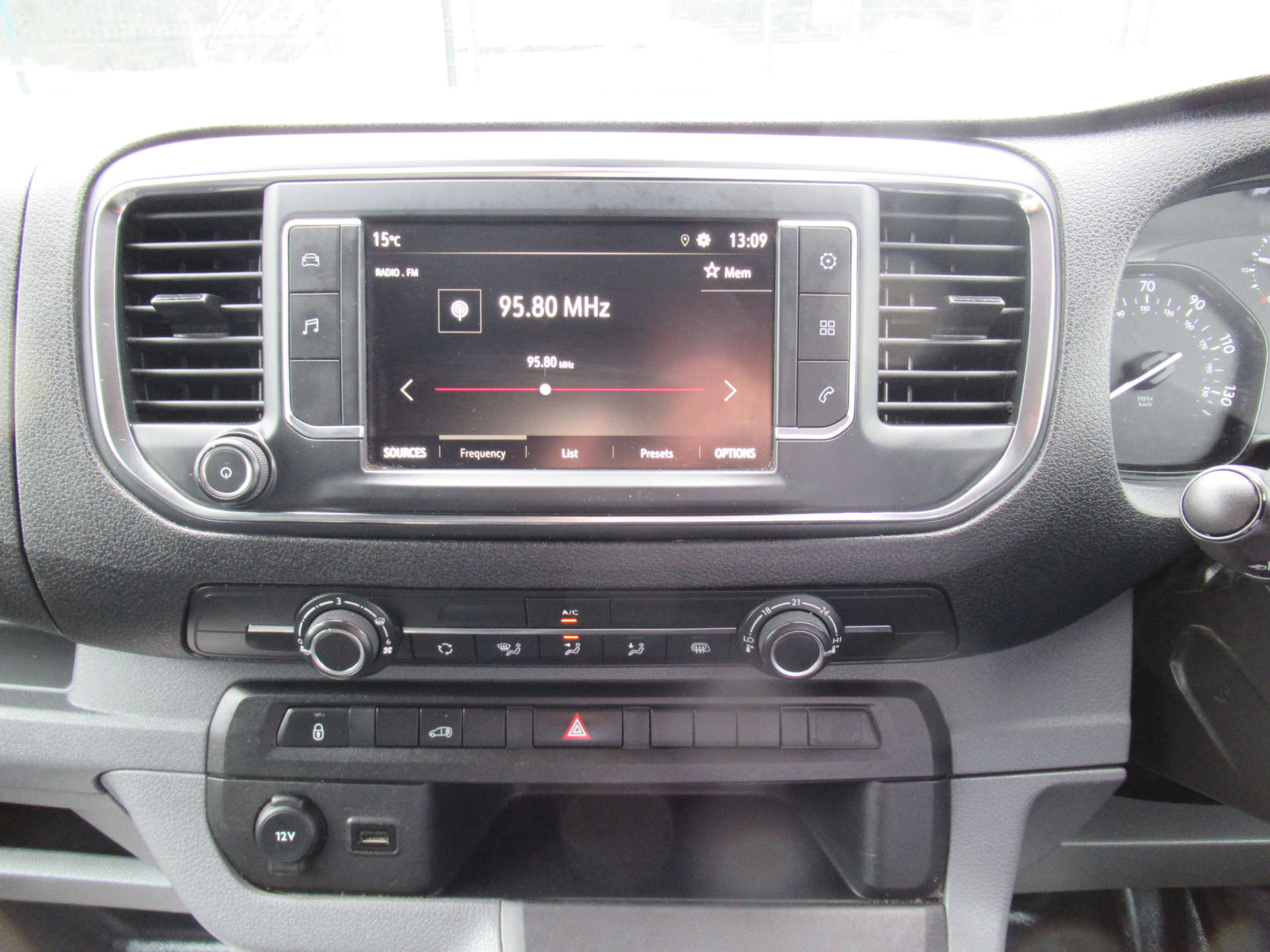 VAUXHALL VIVARO 1.5 Vivaro 2900 Sportive S/S #16