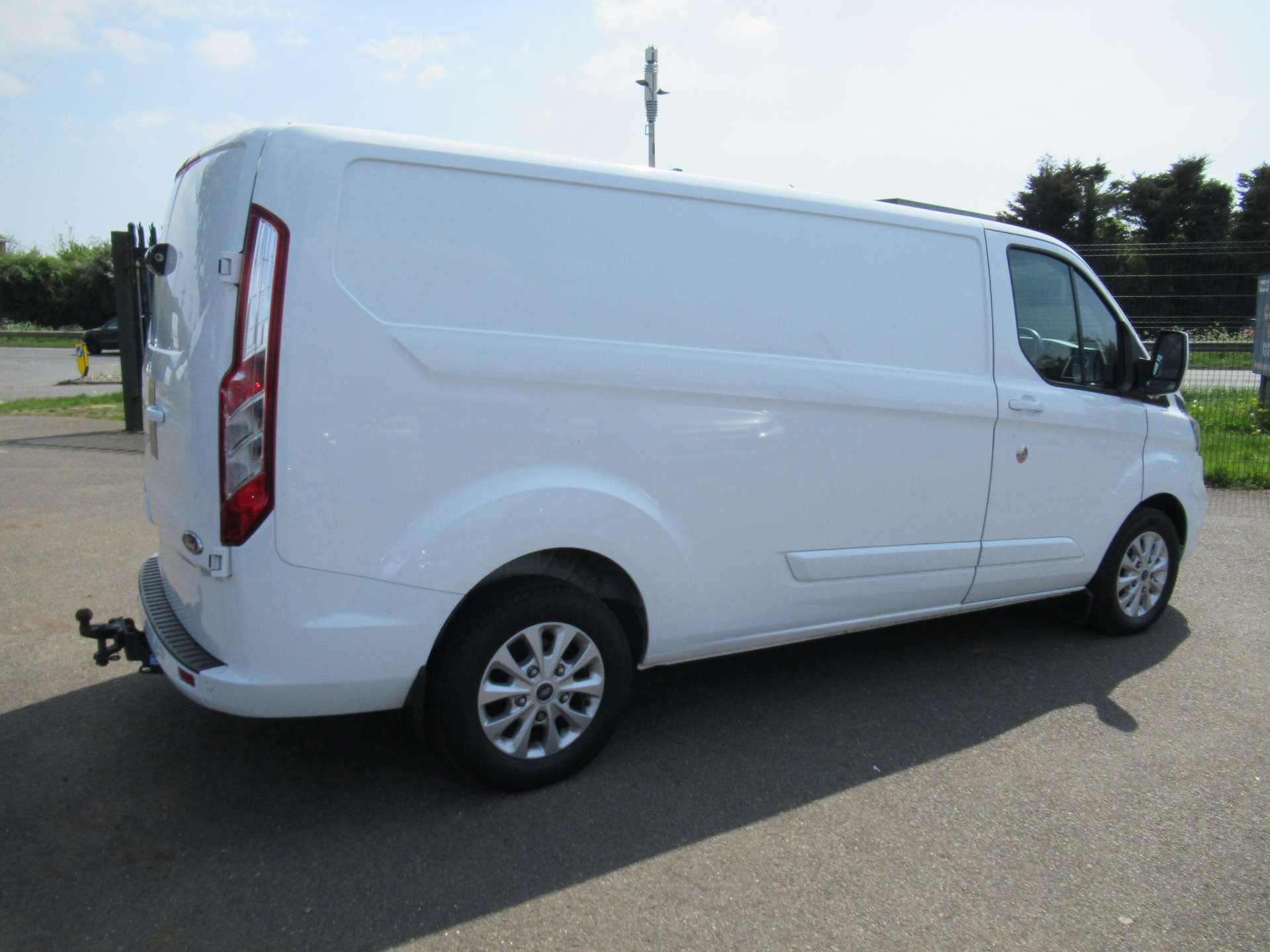 FORD TRANSIT CUSTOM 2.0 Transit Custom 300 Limited EcoBlue Auto #15