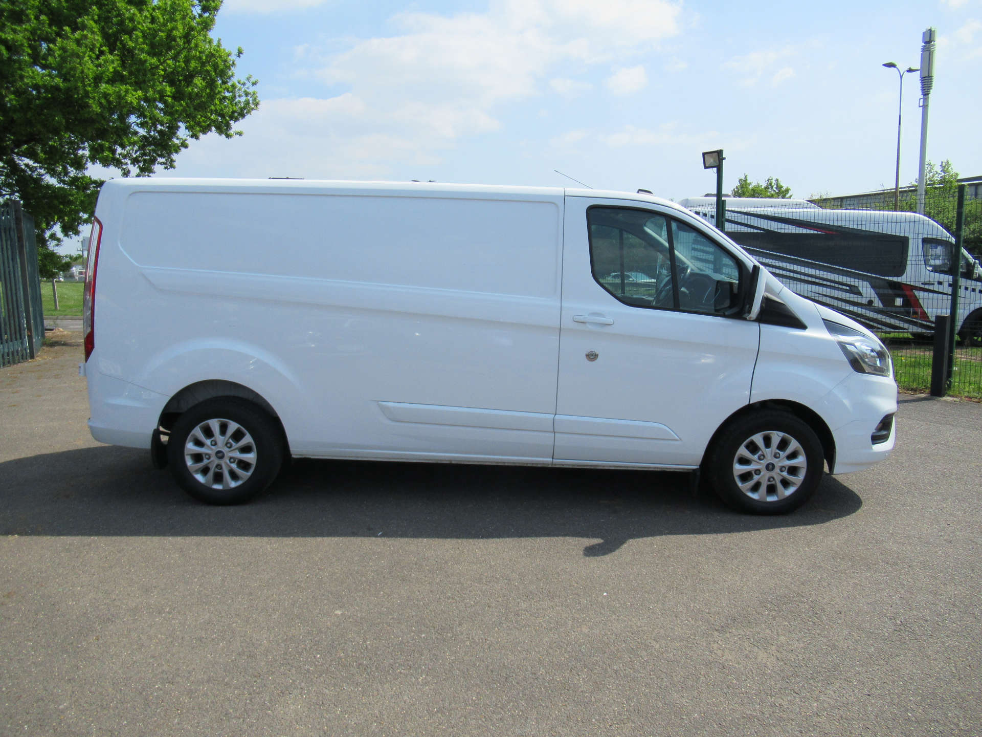 FORD TRANSIT CUSTOM 2.0 Transit Custom 300 Limited EcoBlue Auto #17