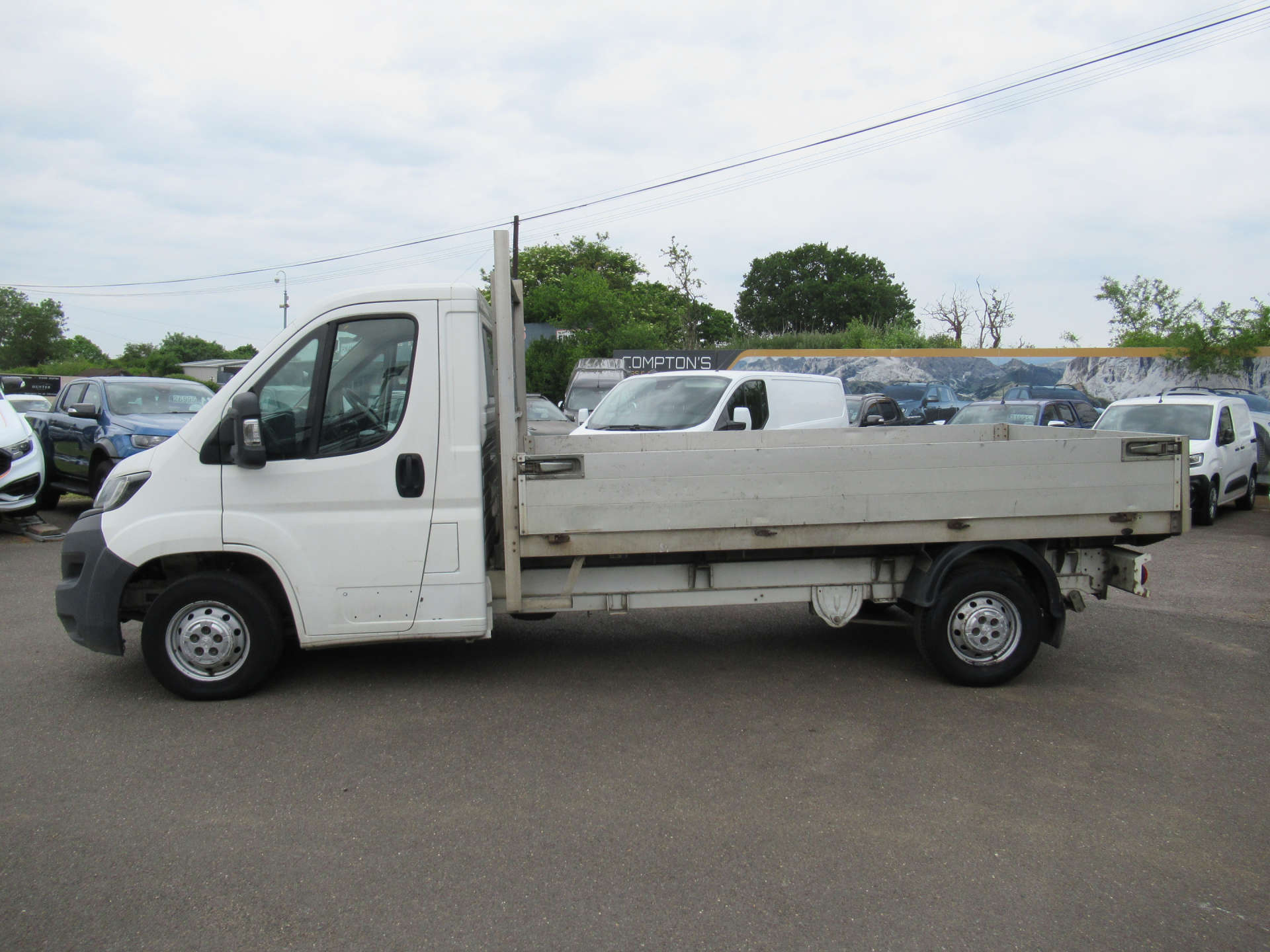 PEUGEOT BOXER 2.2 HDi 335 Dropside 2dr Diesel Manual FWD L3 H1 (130 bhp) #2