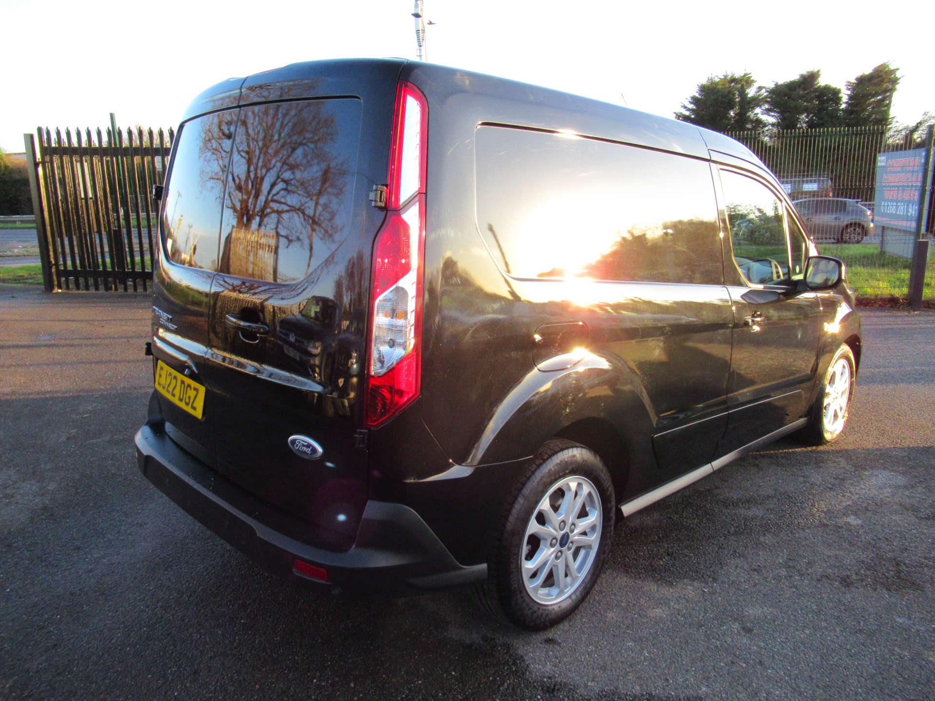 FORD TRANSIT CONNECT 1.5 Transit Connect 240 Ltd EcoBlue A #12