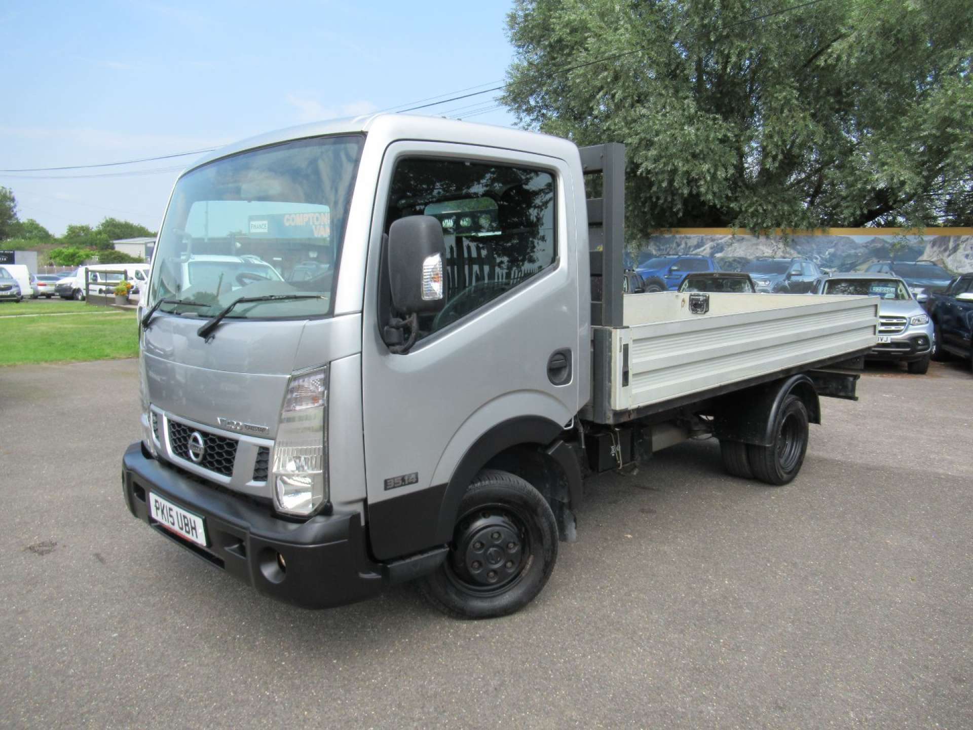 NISSAN NT400 CABSTAR 2.5 NT400 Cabstar 35.14 MWB DCI #0