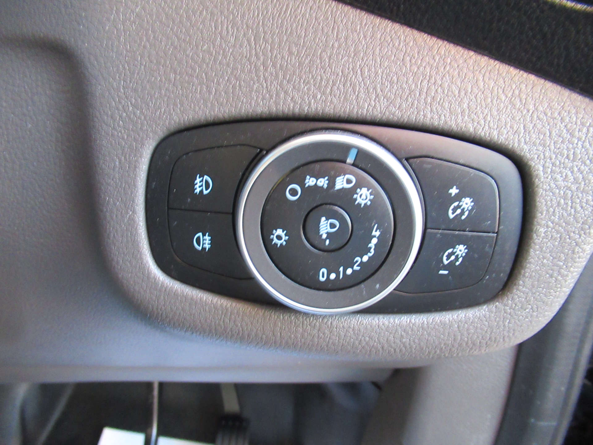 FORD TRANSIT CONNECT 1.5 Transit Connect 240 Ltd EcoBlue A #27