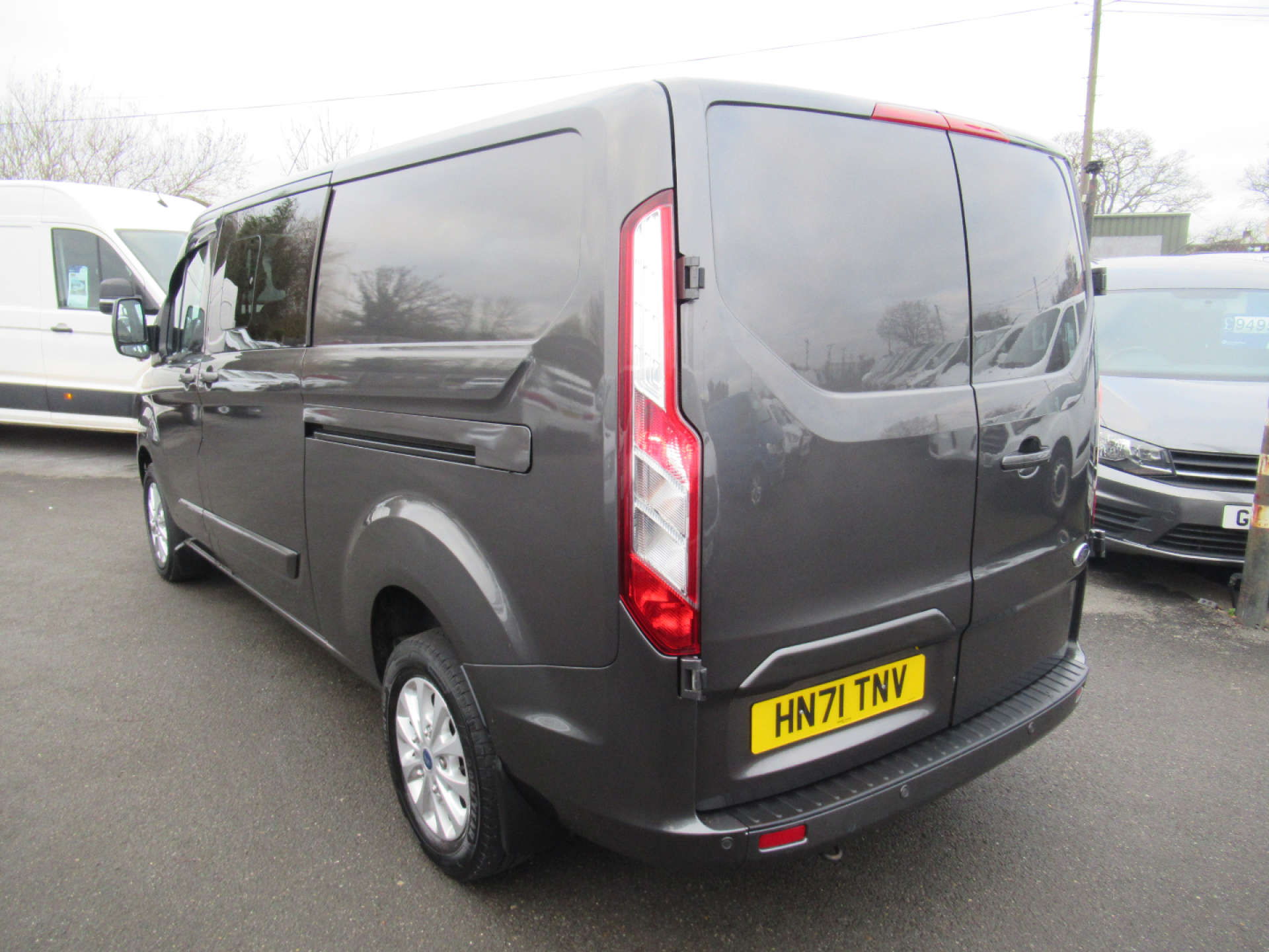 FORD TRANSIT CUSTOM 2.0 320 EcoBlue Limited Crew Van Double Cab 5dr Diesel Auto L2 H1 Euro 6 (170 ps) #7