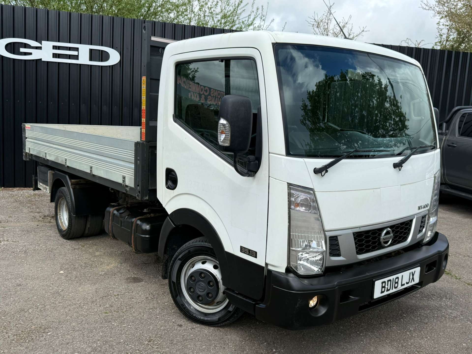 2018 Nissan NT400 Cabstar 3.0dCi 35.13 MWB Double Cab Dropside Truck