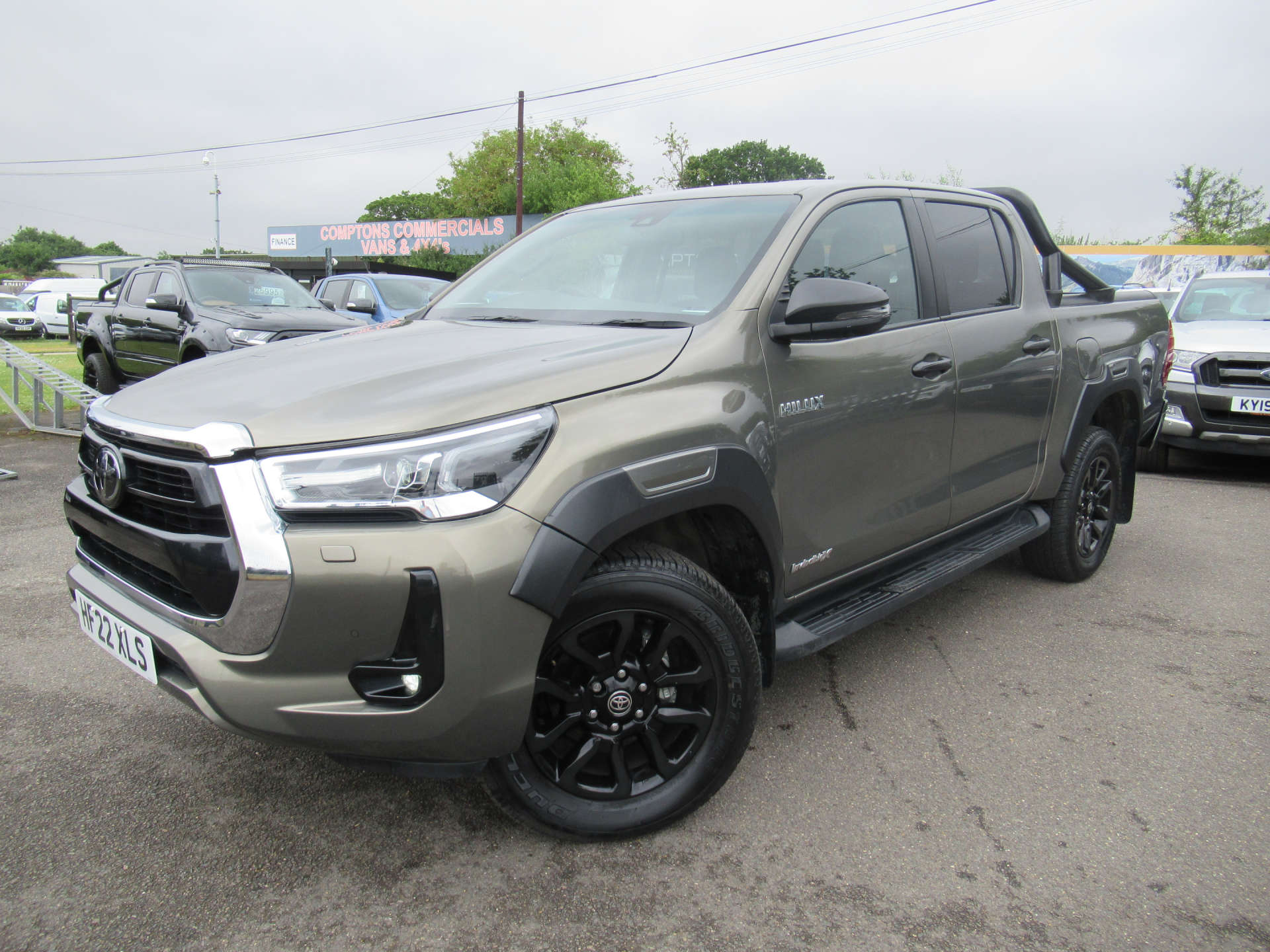 TOYOTA HILUX 2.8 HI-Luxury Invincible X D-4D 4WD Double Cab Auto 4WD 5dr #0