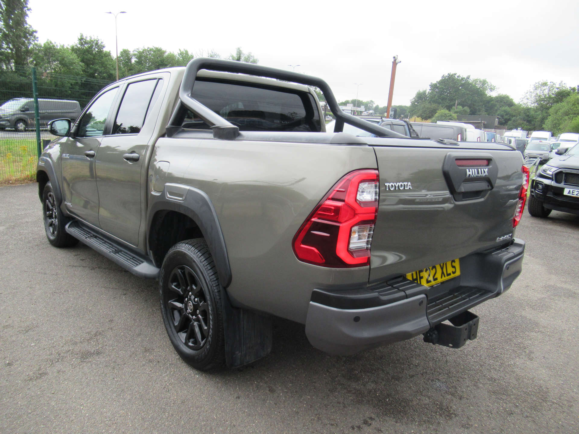 TOYOTA HILUX 2.8 HI-Luxury Invincible X D-4D 4WD Double Cab Auto 4WD 5dr #8