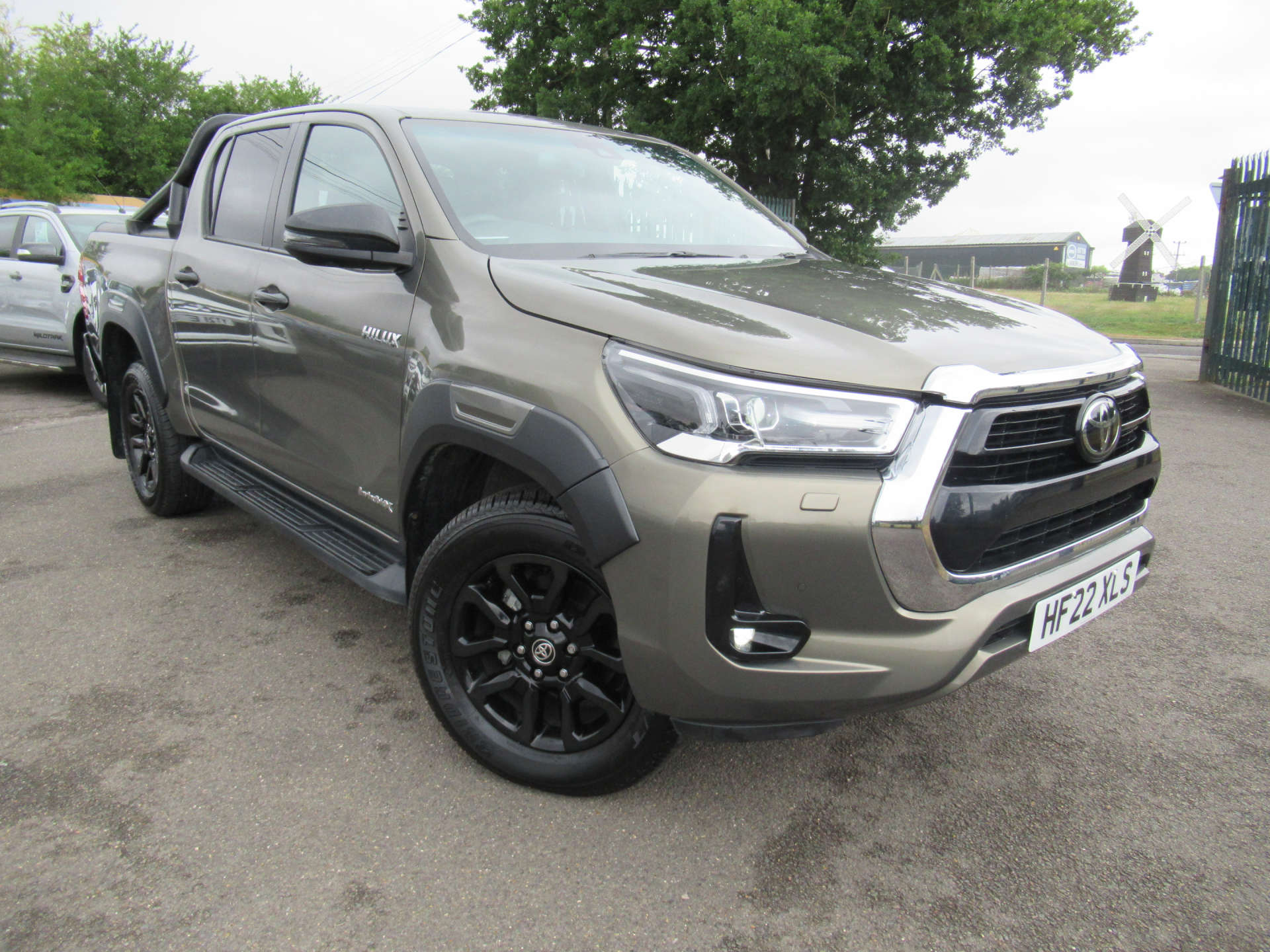 TOYOTA HILUX 2.8 HI-Luxury Invincible X D-4D 4WD Double Cab Auto 4WD 5dr #28