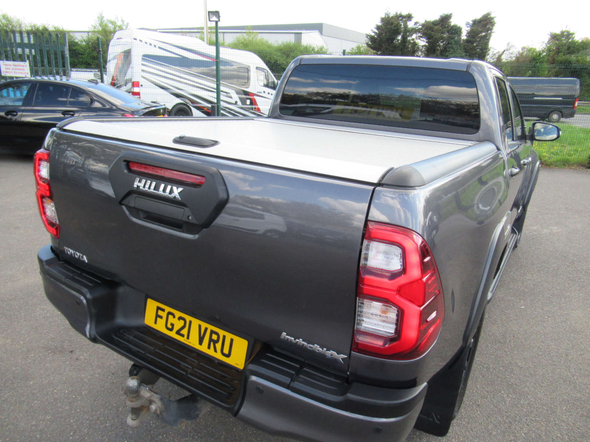 TOYOTA HILUX 2.8 HI-Luxury Invincible X D-4D 4WD Double Cab Auto 4WD 5dr #11
