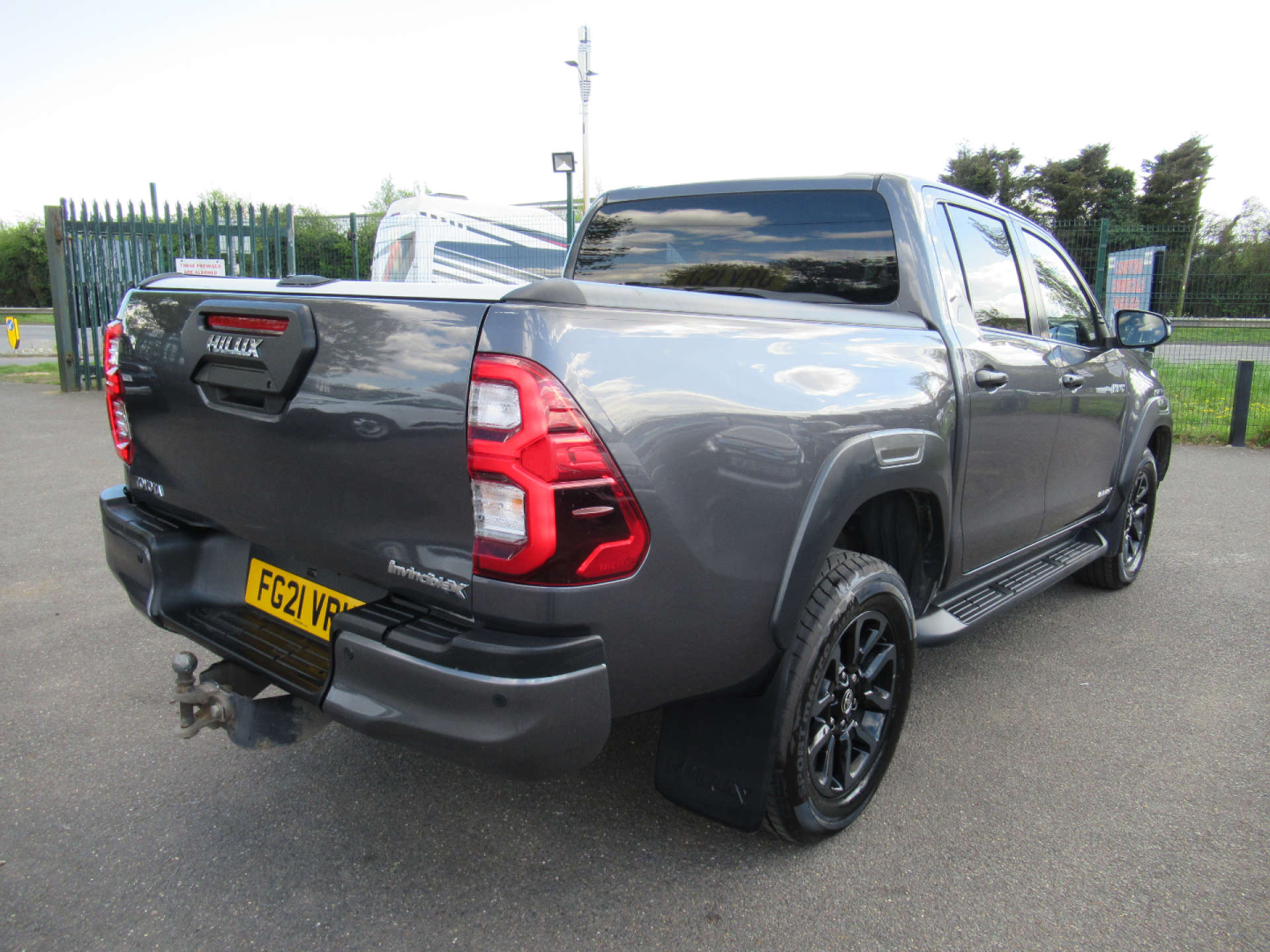 TOYOTA HILUX 2.8 HI-Luxury Invincible X D-4D 4WD Double Cab Auto 4WD 5dr #12