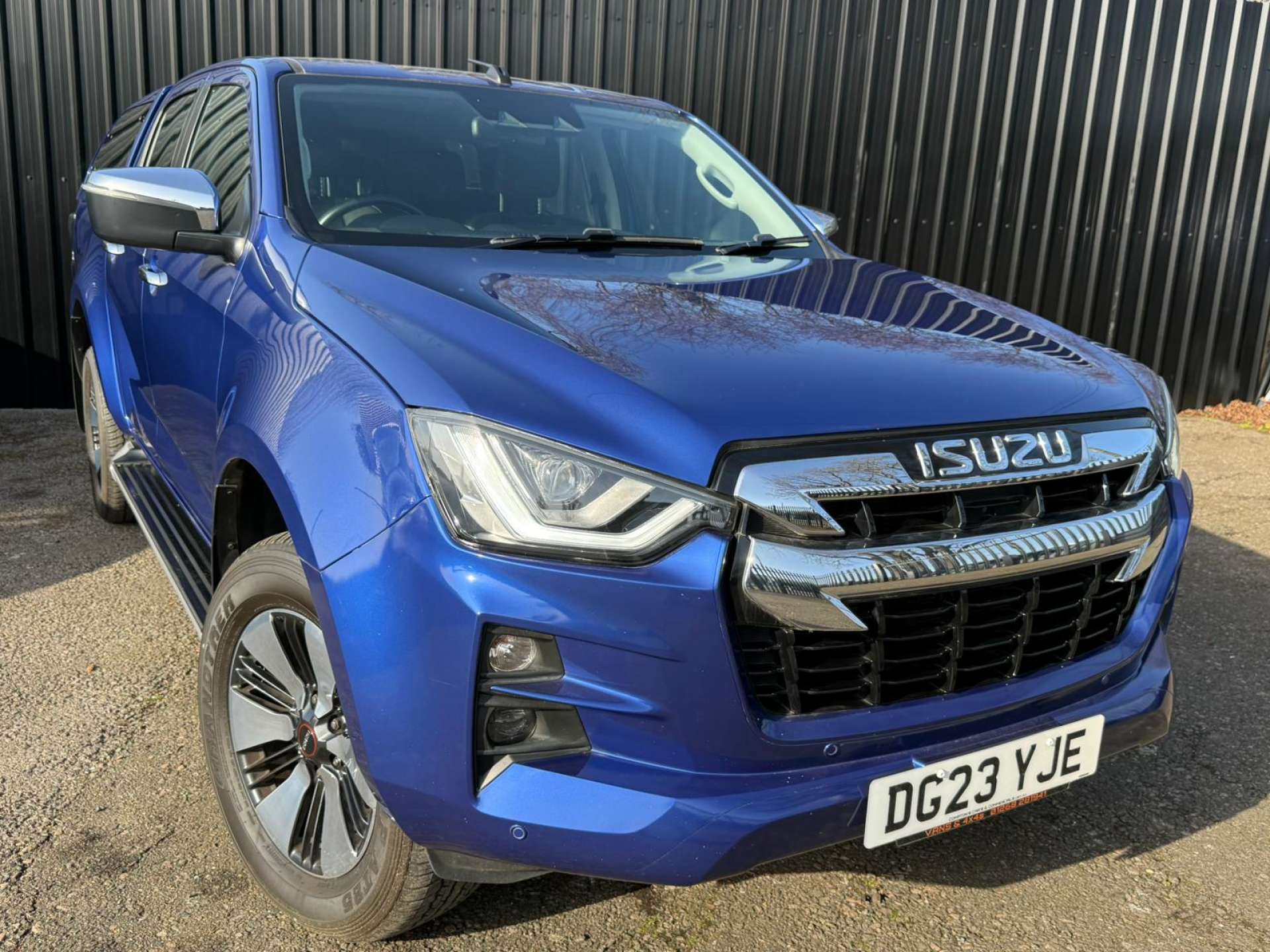 ISUZU D-MAX 1.9 D-Max DL40 Auto 4WD #4