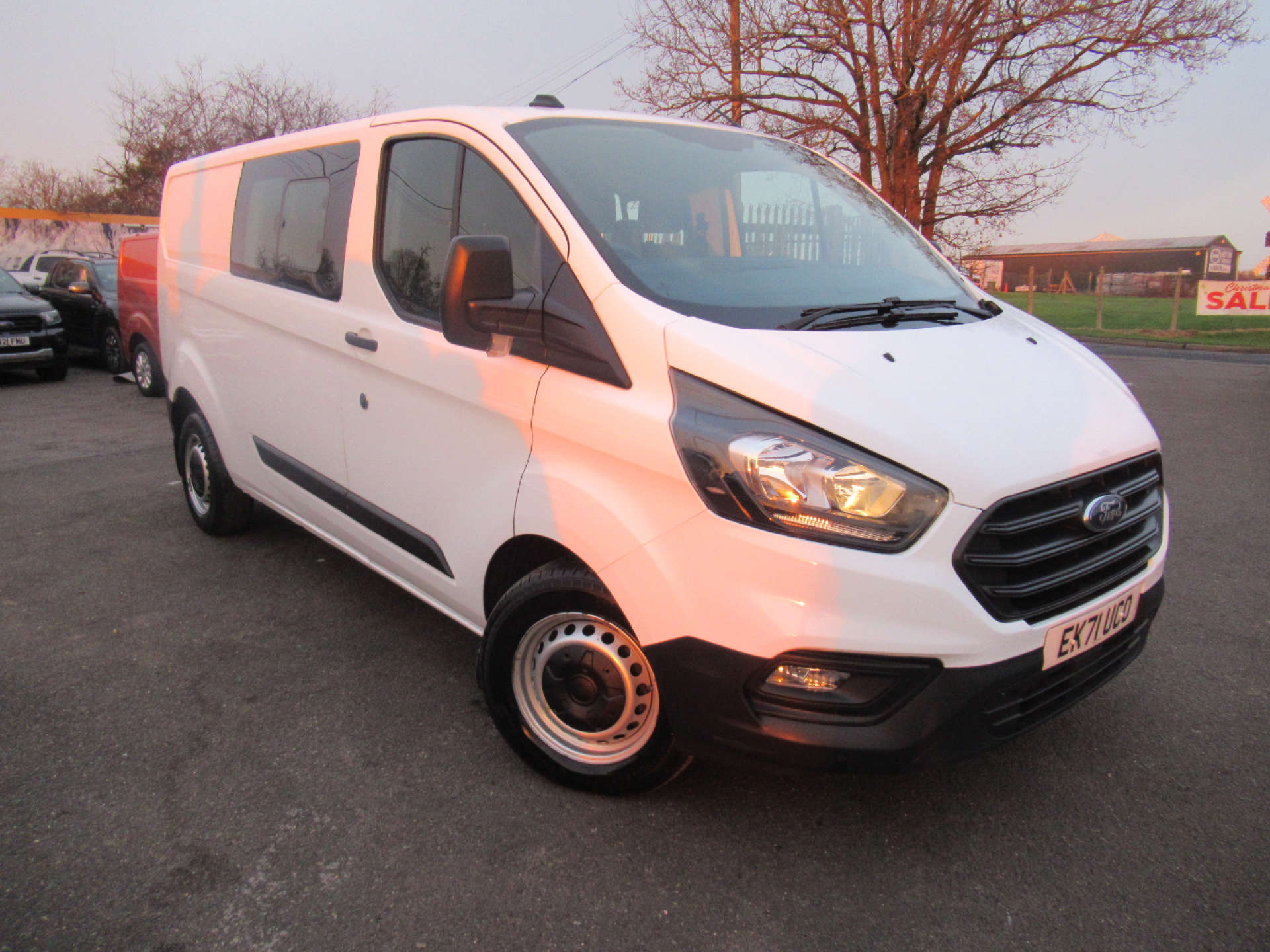 FORD TRANSIT CUSTOM 2.0 320 EcoBlue Leader Crew Van Double Cab 5dr Diesel Manual L2 H1 Euro 6 (s/s) (130 ps) #28