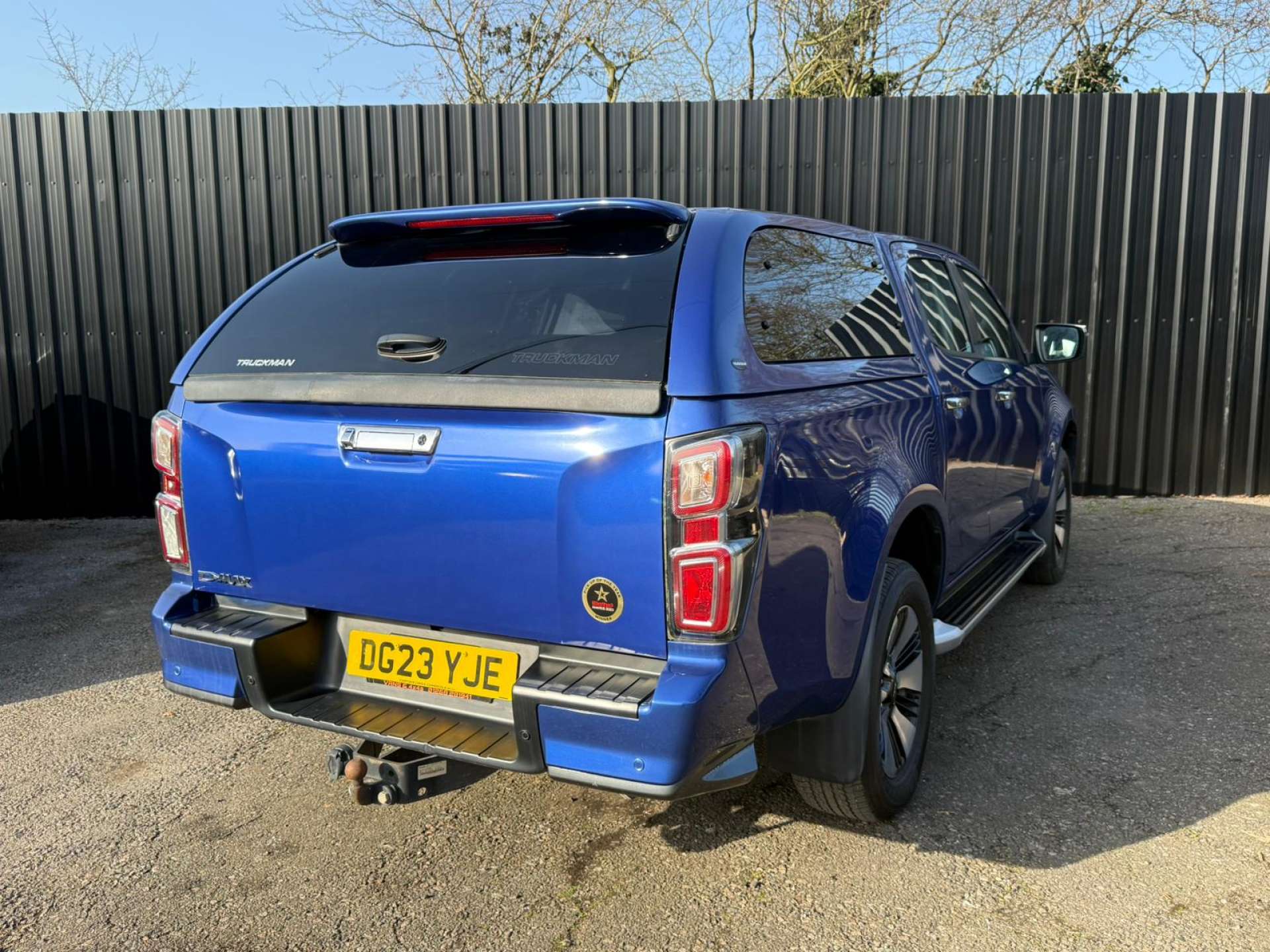 ISUZU D-MAX 1.9 D-Max DL40 Auto 4WD #9