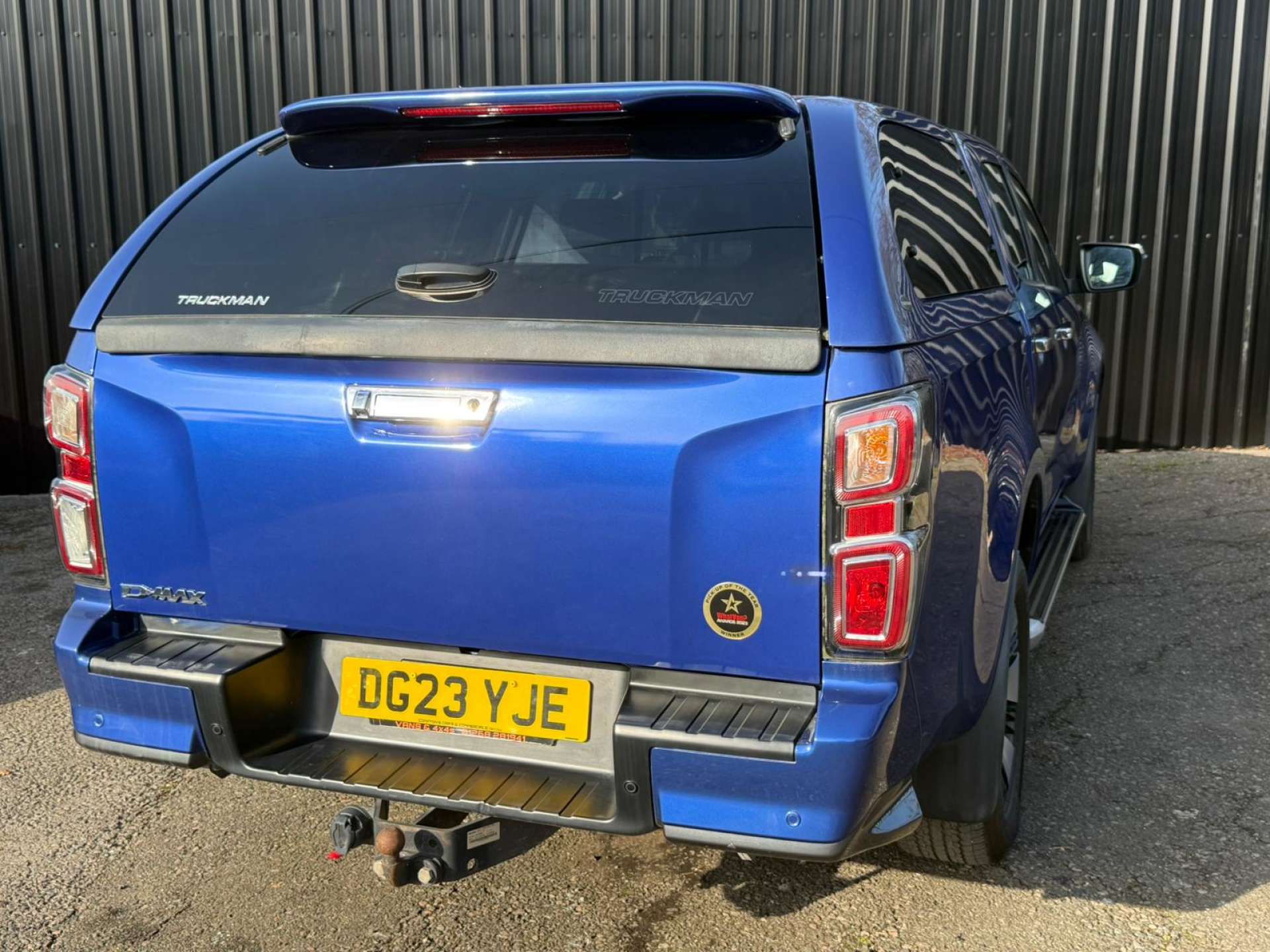 ISUZU D-MAX 1.9 D-Max DL40 Auto 4WD #18