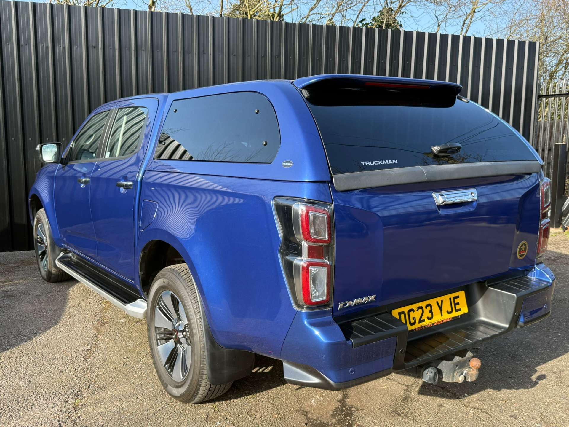 ISUZU D-MAX 1.9 D-Max DL40 Auto 4WD #19