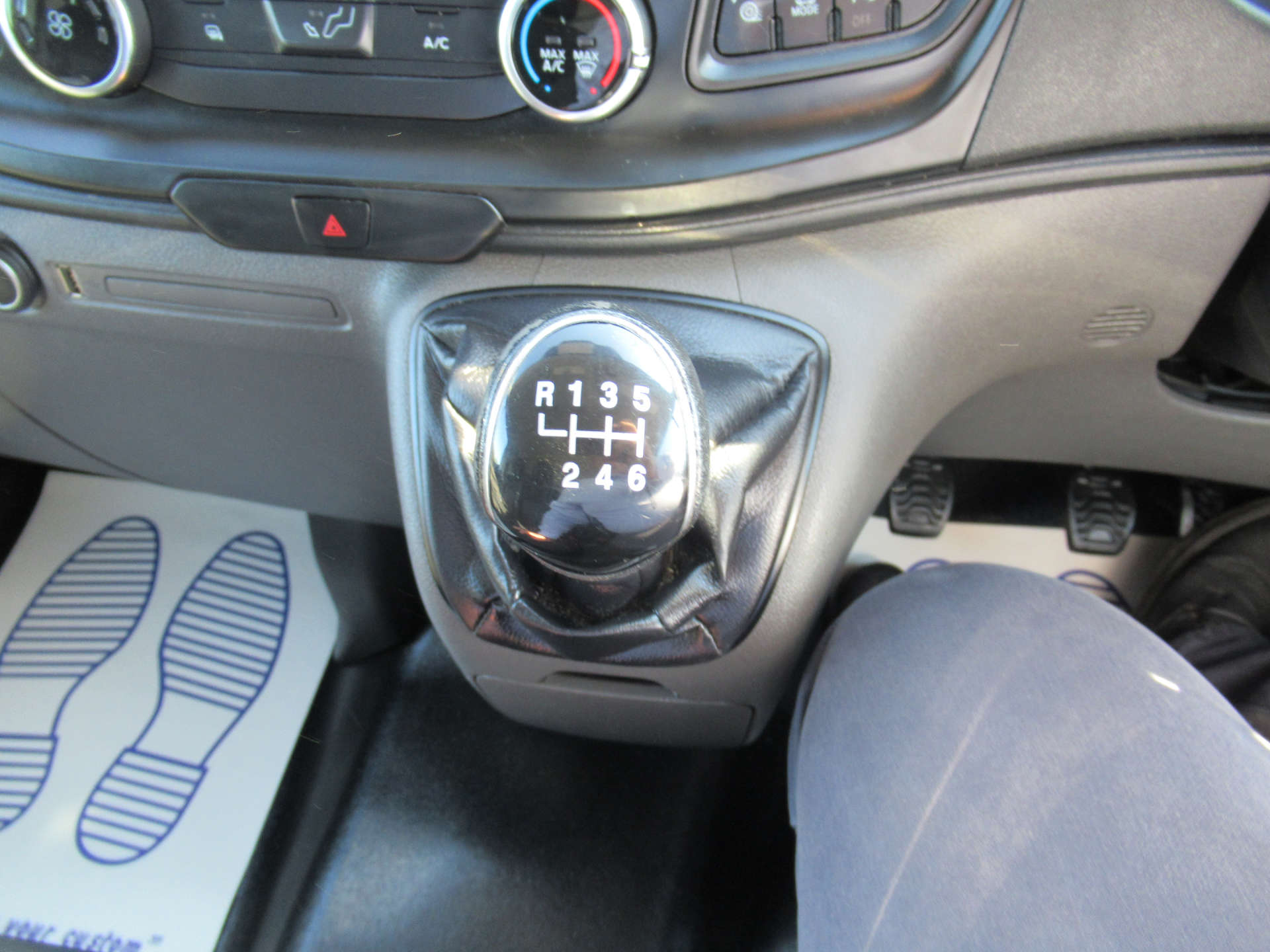FORD TRANSIT CUSTOM 2.0 Transit Custom 300 Leader EcoBlue #18