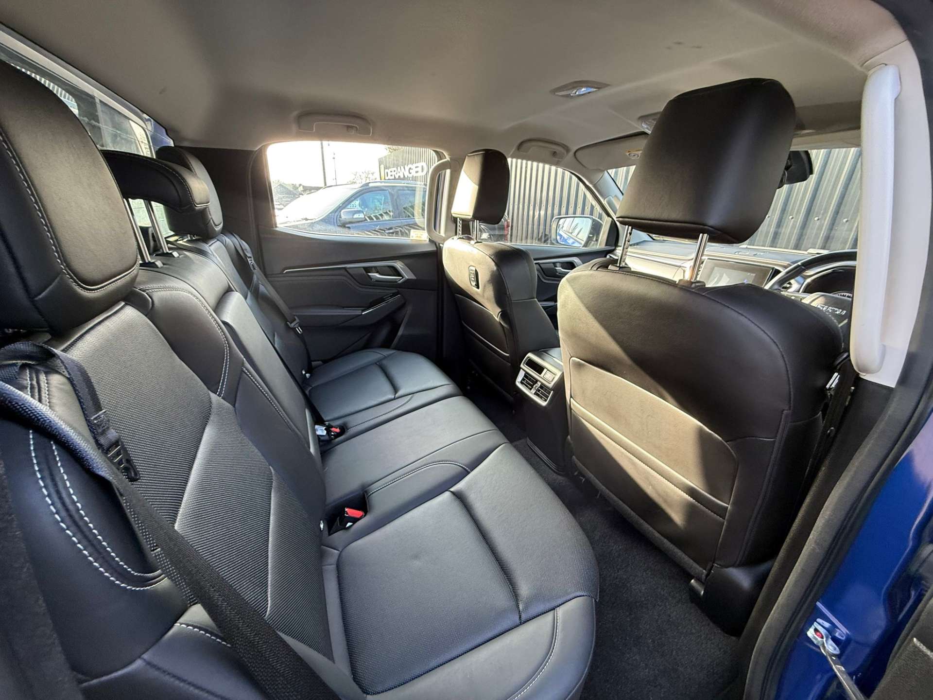 ISUZU D-MAX 1.9 D-Max DL40 Auto 4WD #37