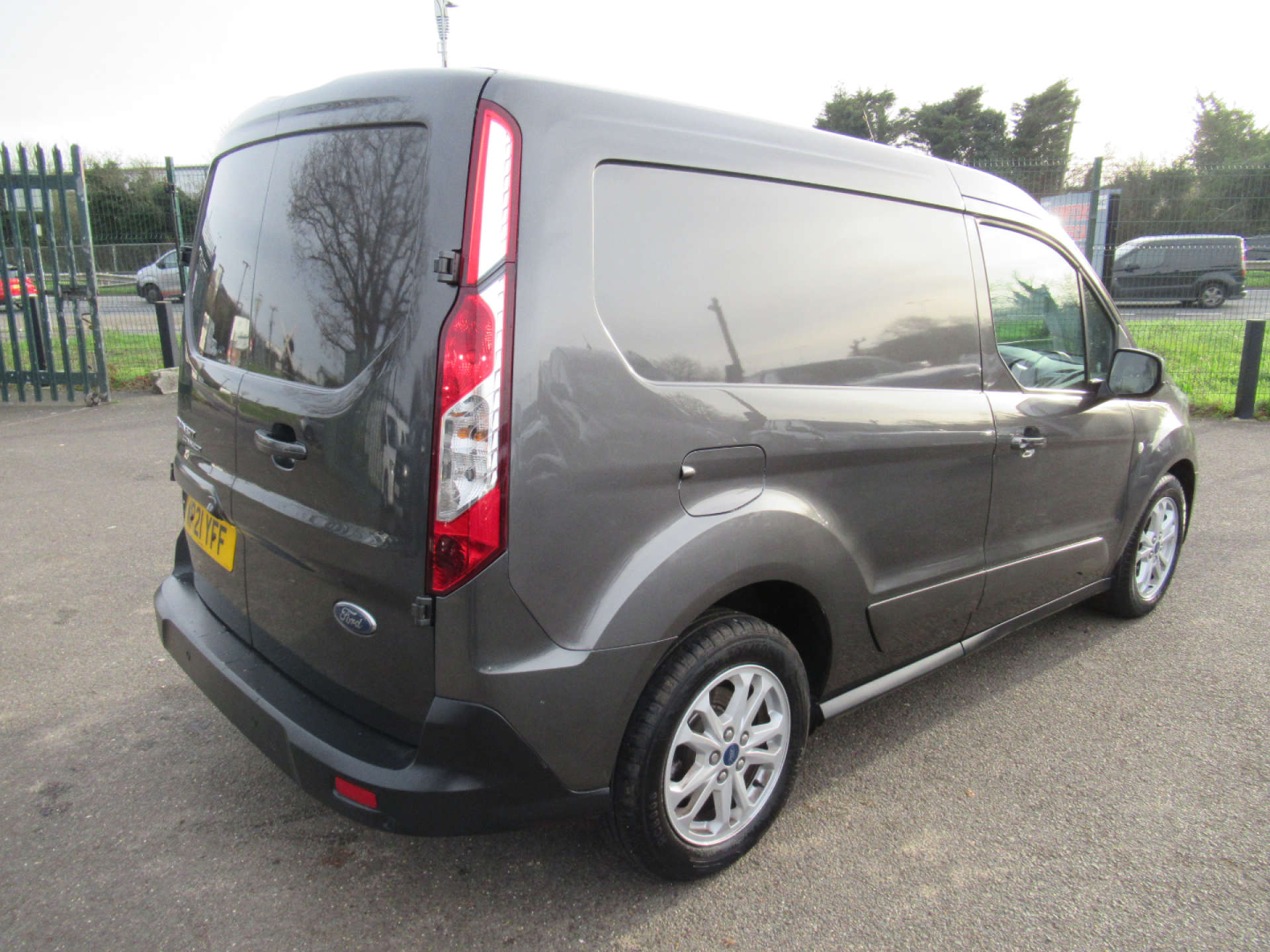 FORD TRANSIT CONNECT 1.5 Transit Connect 200 Limited TDCi #9