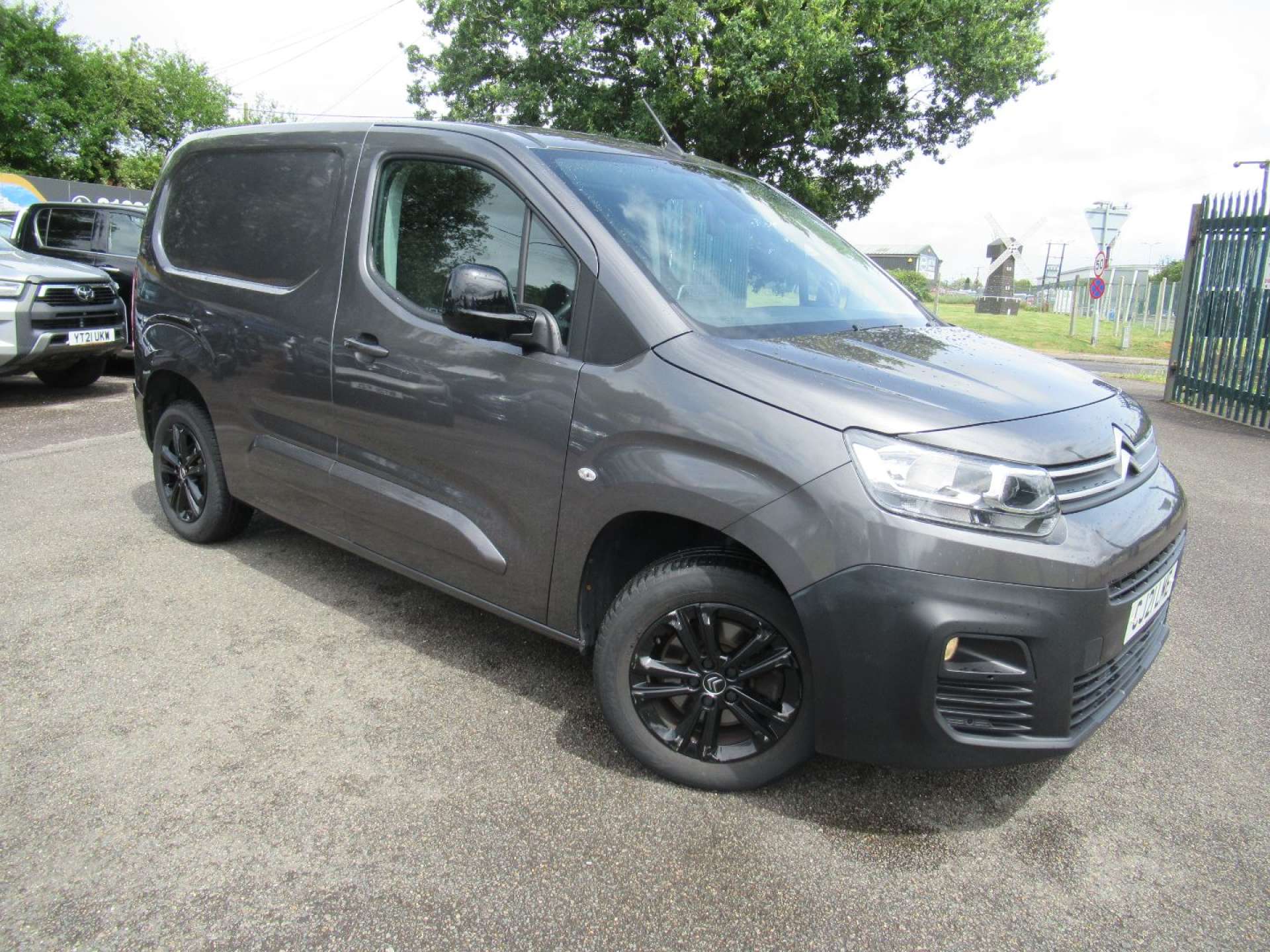 CITROEN BERLINGO 1.5 Berlingo 1000 Driver Blue HDi S/S Auto #25