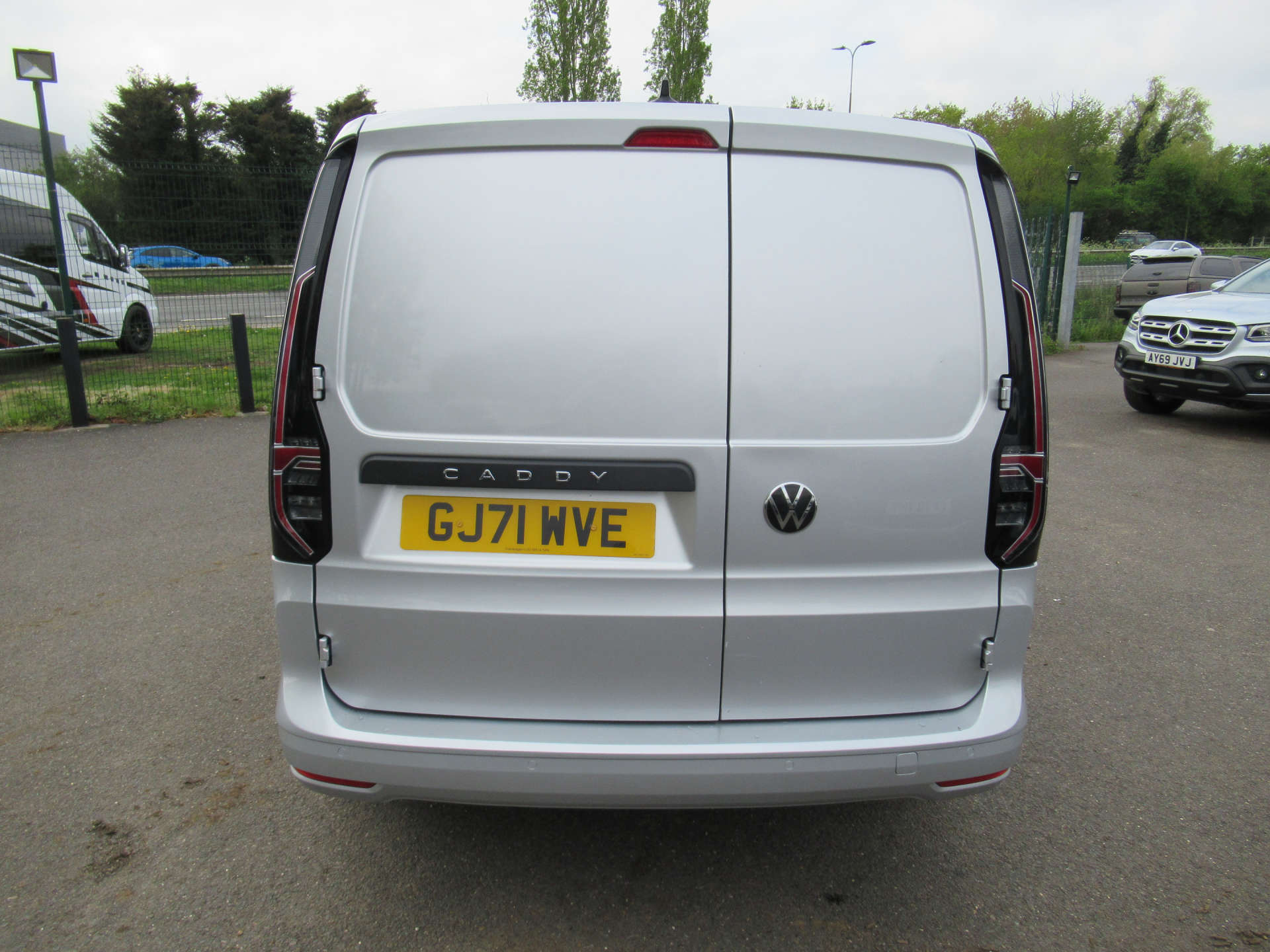 VOLKSWAGEN CADDY 2.0 Caddy Maxi C20 Commerce Professional TDI #9