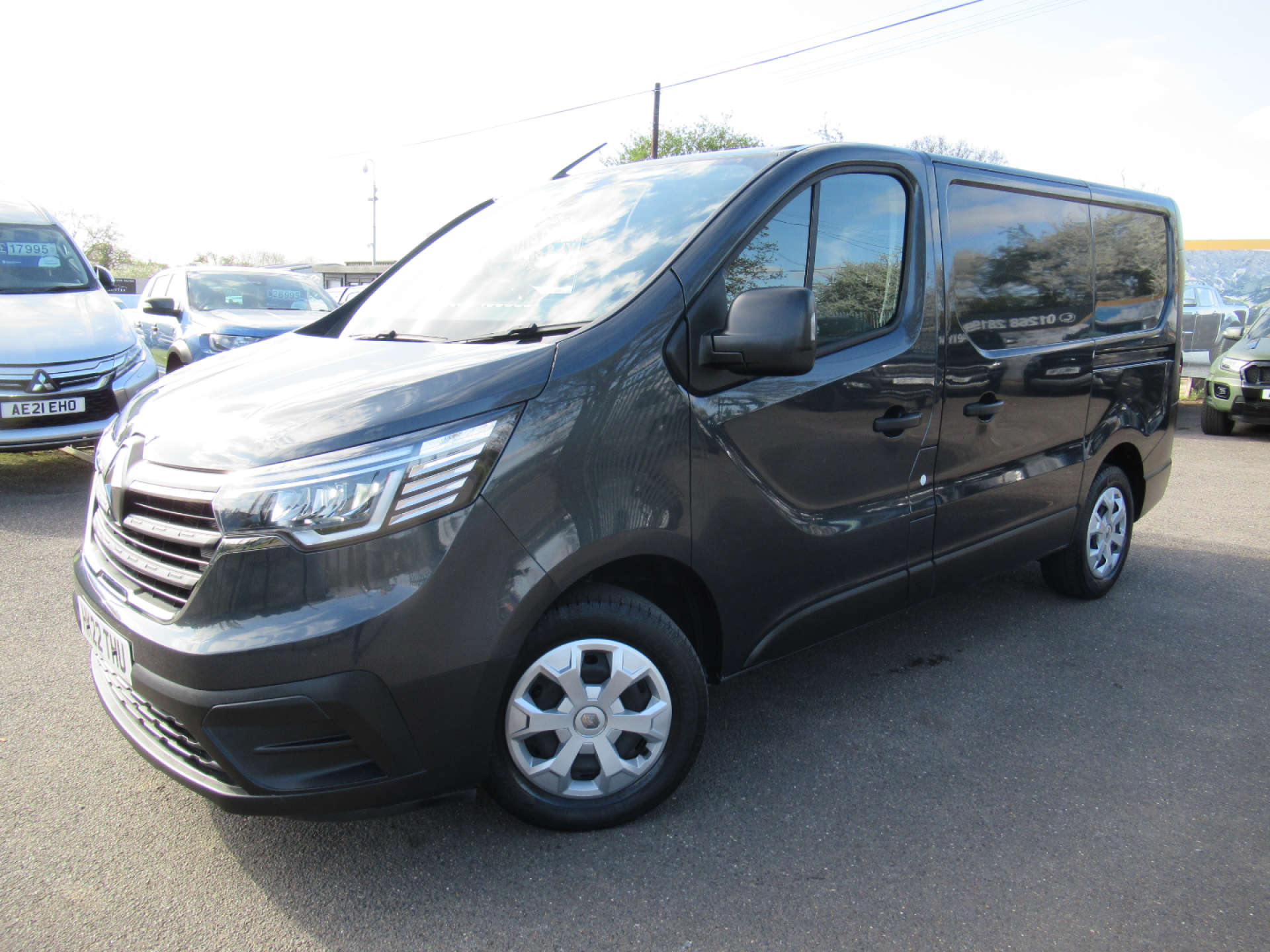 RENAULT TRAFIC 2.0 Trafic SL28 Business Blue dCi #1