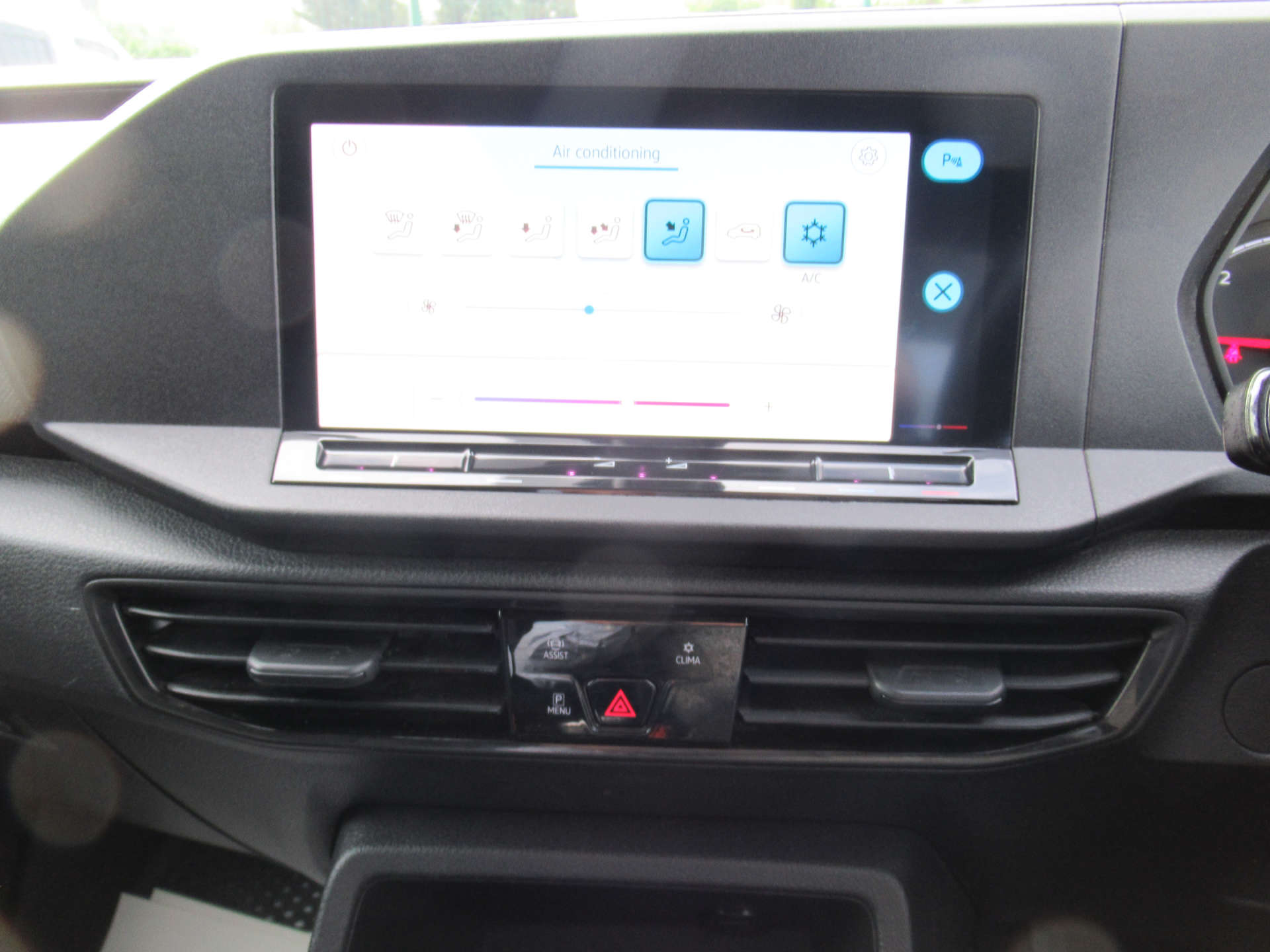 VOLKSWAGEN CADDY 2.0 Caddy Maxi C20 Commerce Professional TDI #18