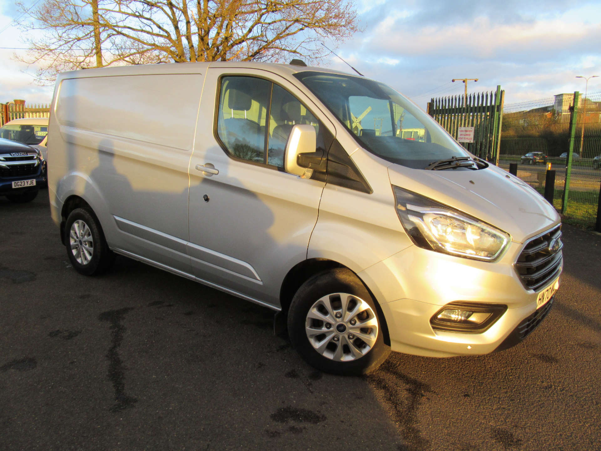 FORD TRANSIT CUSTOM 2.0 Transit Custom 300 Limited EcoBlue #24