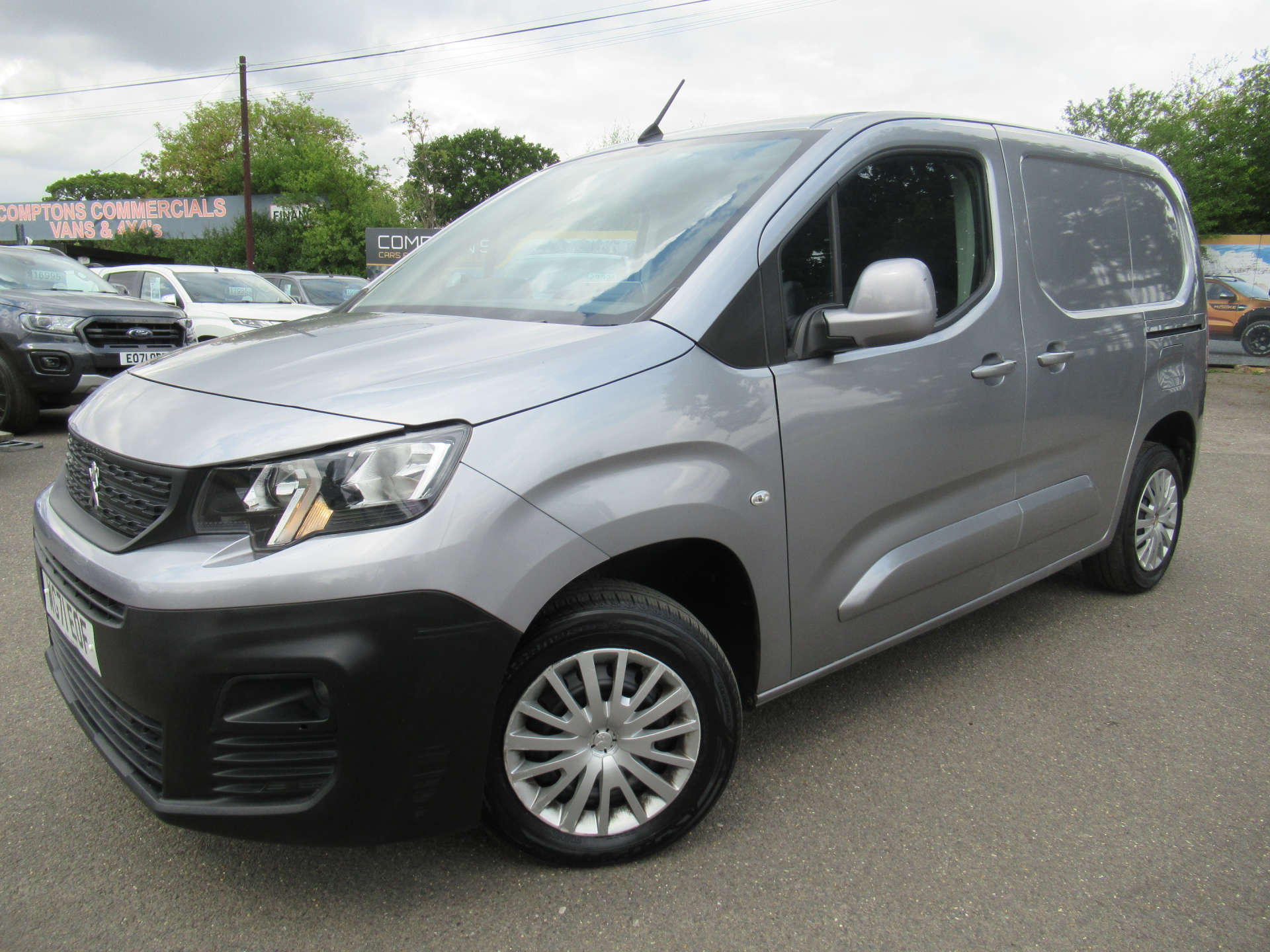 PEUGEOT PARTNER 1.5 Partner Professional Premium Blue HDi #0