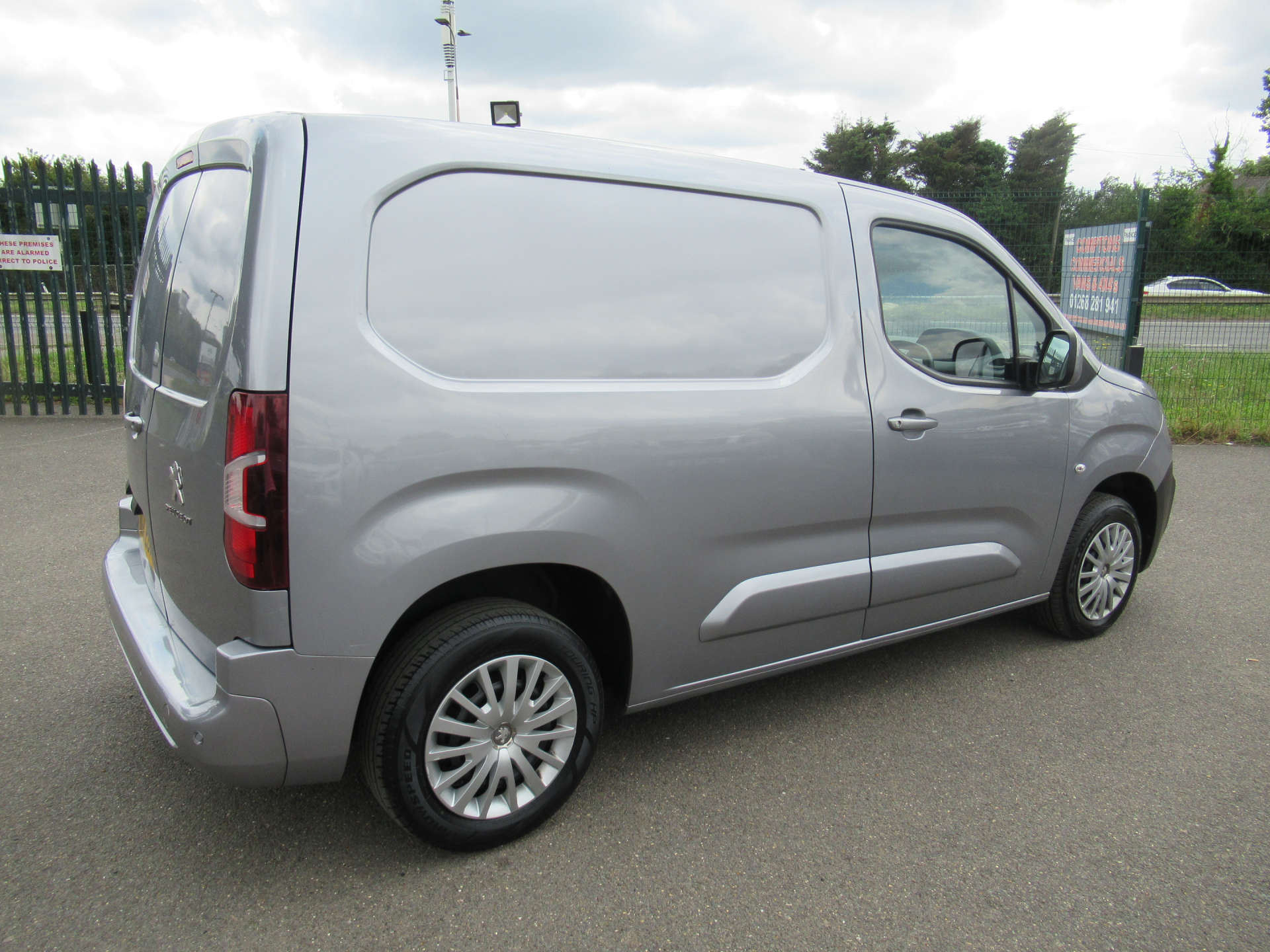 PEUGEOT PARTNER 1.5 Partner Professional Premium Blue HDi #11