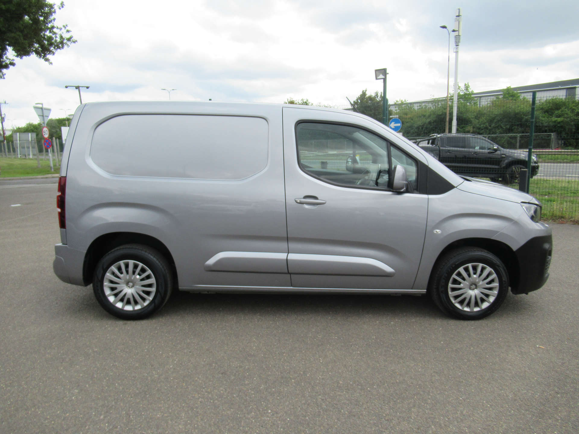 PEUGEOT PARTNER 1.5 Partner Professional Premium Blue HDi #12