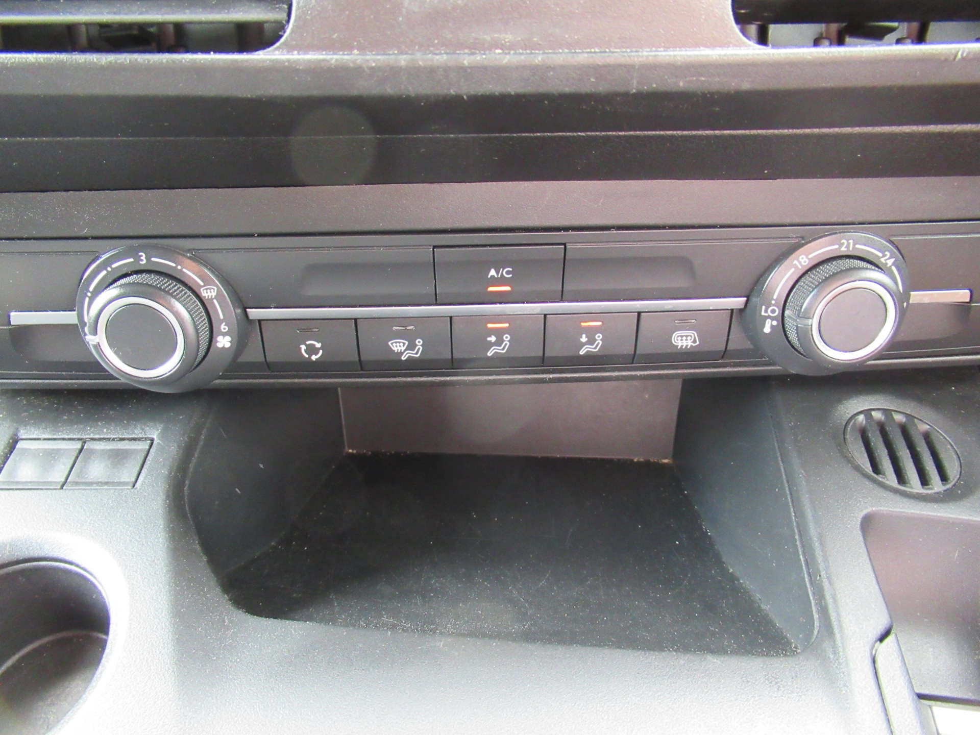 PEUGEOT PARTNER 1.5 Partner Professional Premium Blue HDi #15
