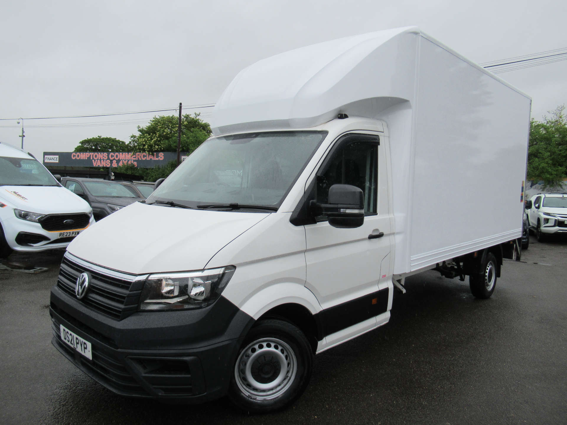 VOLKSWAGEN CRAFTER 2.0 TDI CR35 Startline Luton 2dr Diesel Manual LWB Euro 6 (s/s) (ETG, Tail Lift) (140 ps) #0