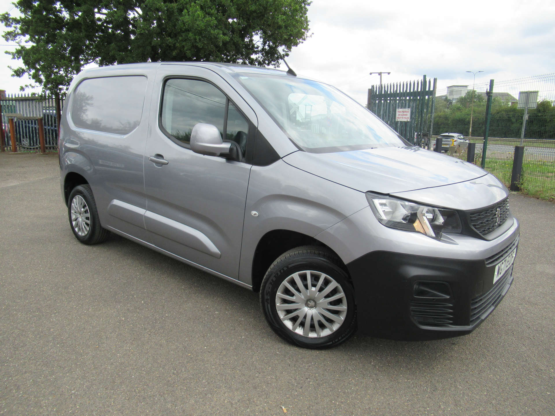 PEUGEOT PARTNER 1.5 Partner Professional Premium Blue HDi #24