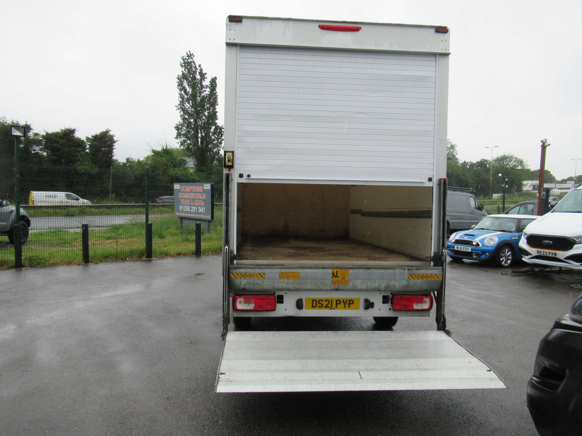 VOLKSWAGEN CRAFTER 2.0 TDI CR35 Startline Luton 2dr Diesel Manual LWB Euro 6 (s/s) (ETG, Tail Lift) (140 ps) #8