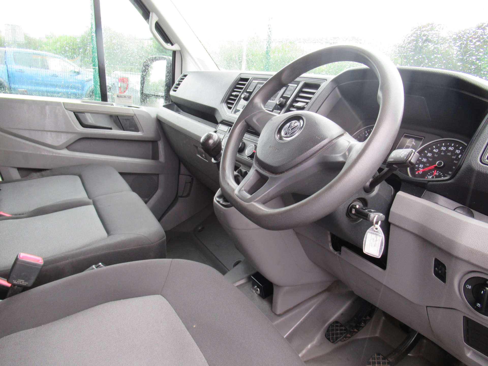 VOLKSWAGEN CRAFTER 2.0 TDI CR35 Startline Luton 2dr Diesel Manual LWB Euro 6 (s/s) (ETG, Tail Lift) (140 ps) #12