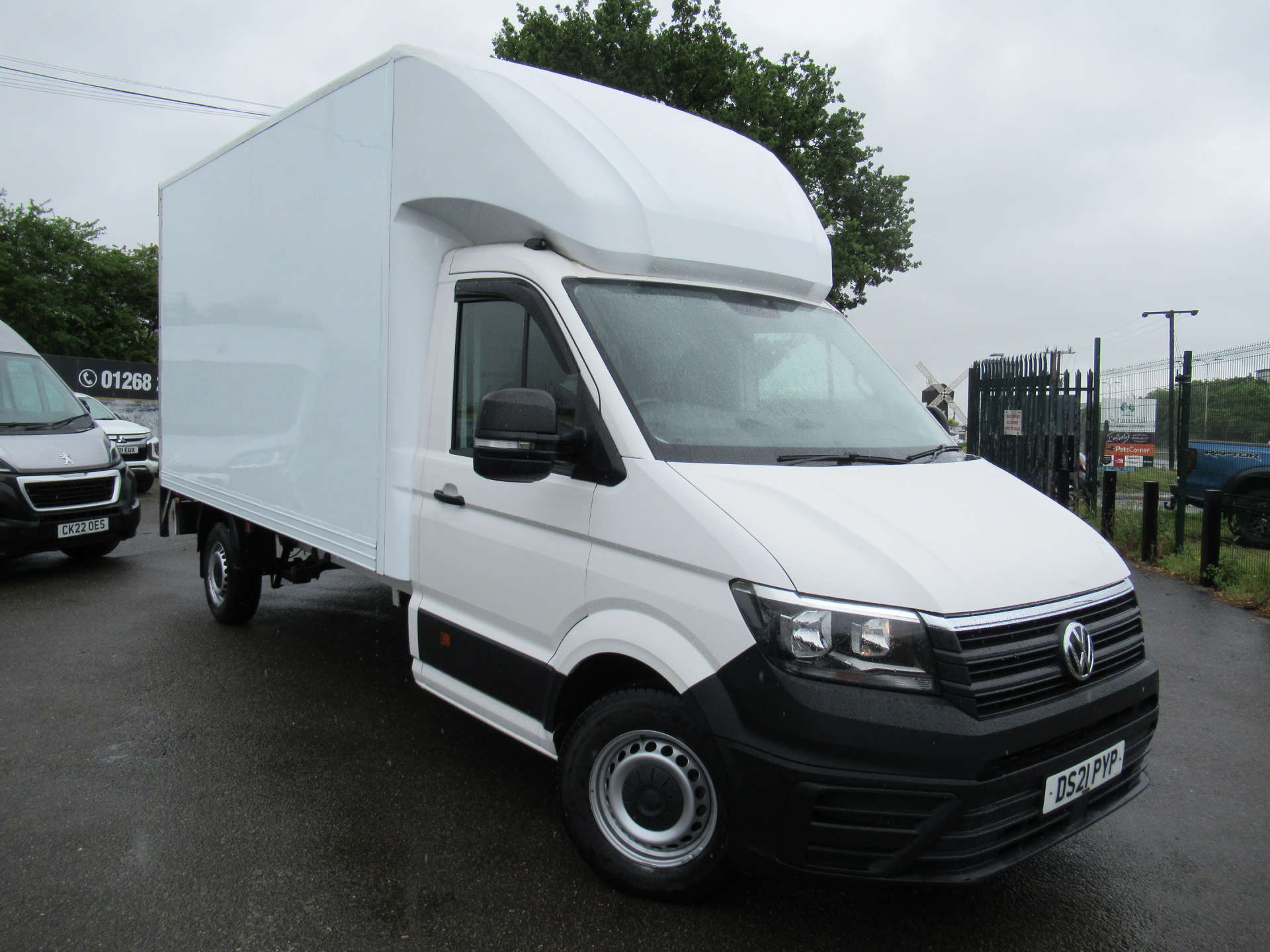 VOLKSWAGEN CRAFTER 2.0 TDI CR35 Startline Luton 2dr Diesel Manual LWB Euro 6 (s/s) (ETG, Tail Lift) (140 ps) #25