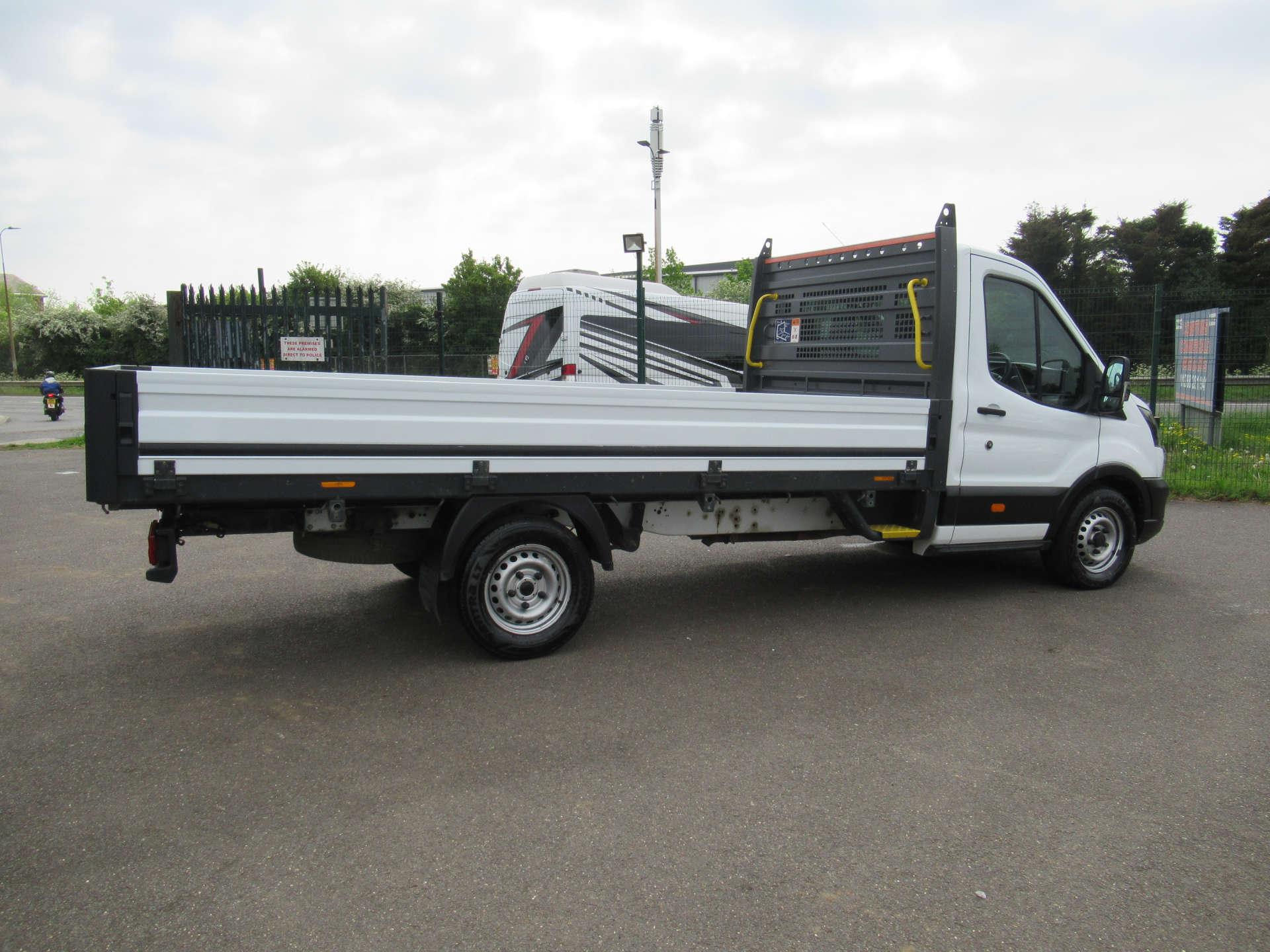FORD TRANSIT 2.0 350 EcoBlue Leader Premium Dropside 2dr Diesel Manual FWD L4 Euro 6 (s/s) (130 ps) #10