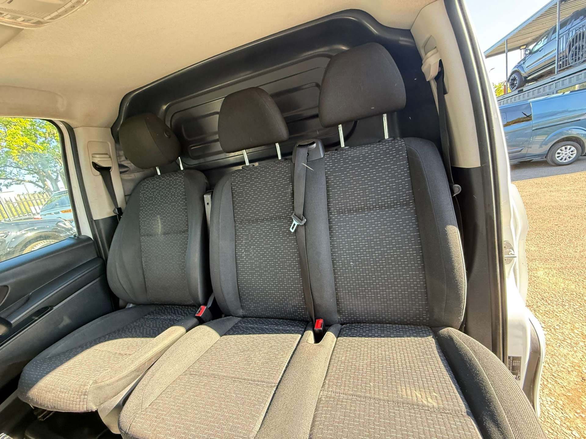 MERCEDES-BENZ VITO 2.0 CDi 114 Progressive L2 (LWB) 9G-Tronic Auto #3