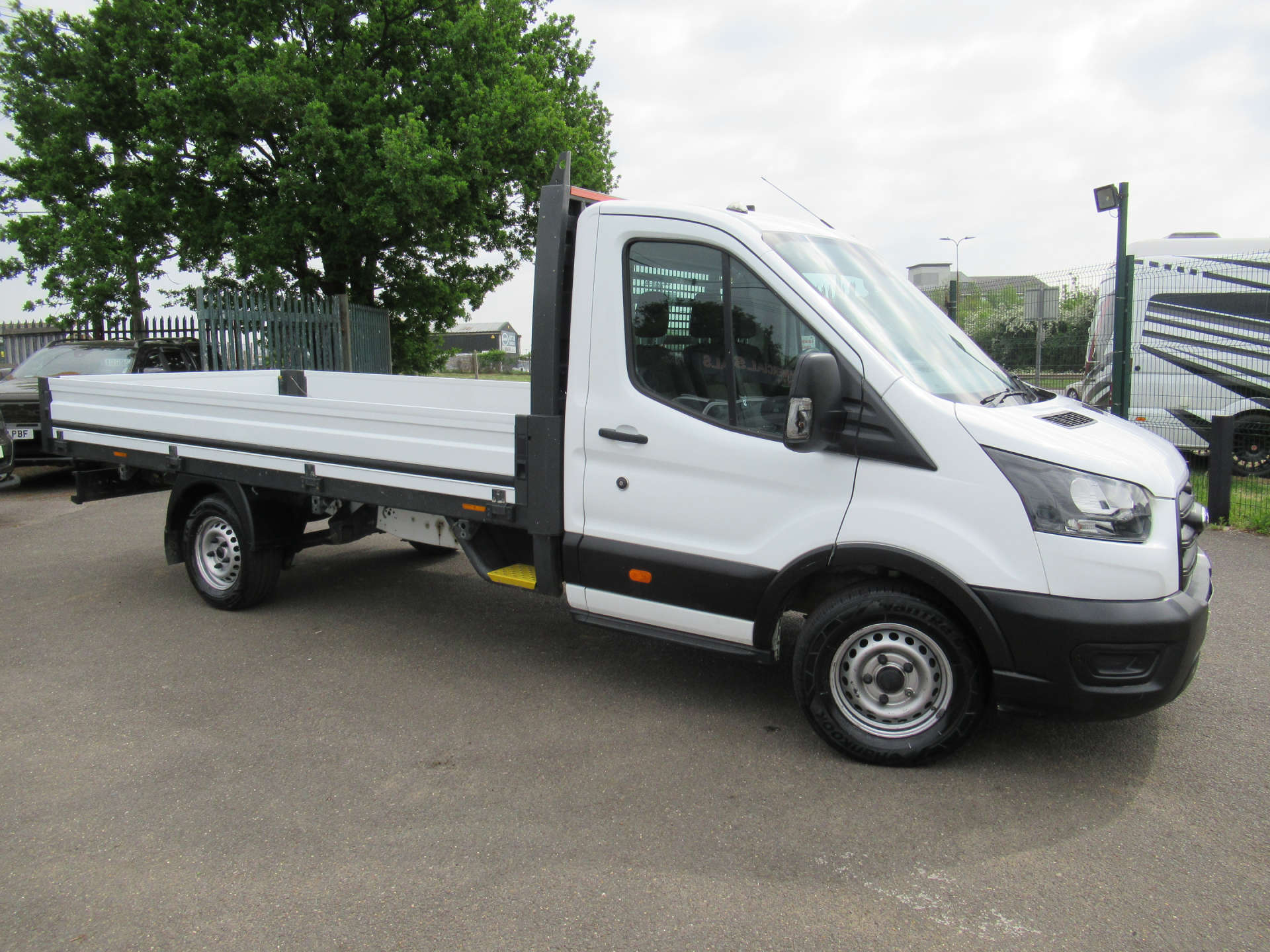 FORD TRANSIT 2.0 350 EcoBlue Leader Premium Dropside 2dr Diesel Manual FWD L4 Euro 6 (s/s) (130 ps) #23