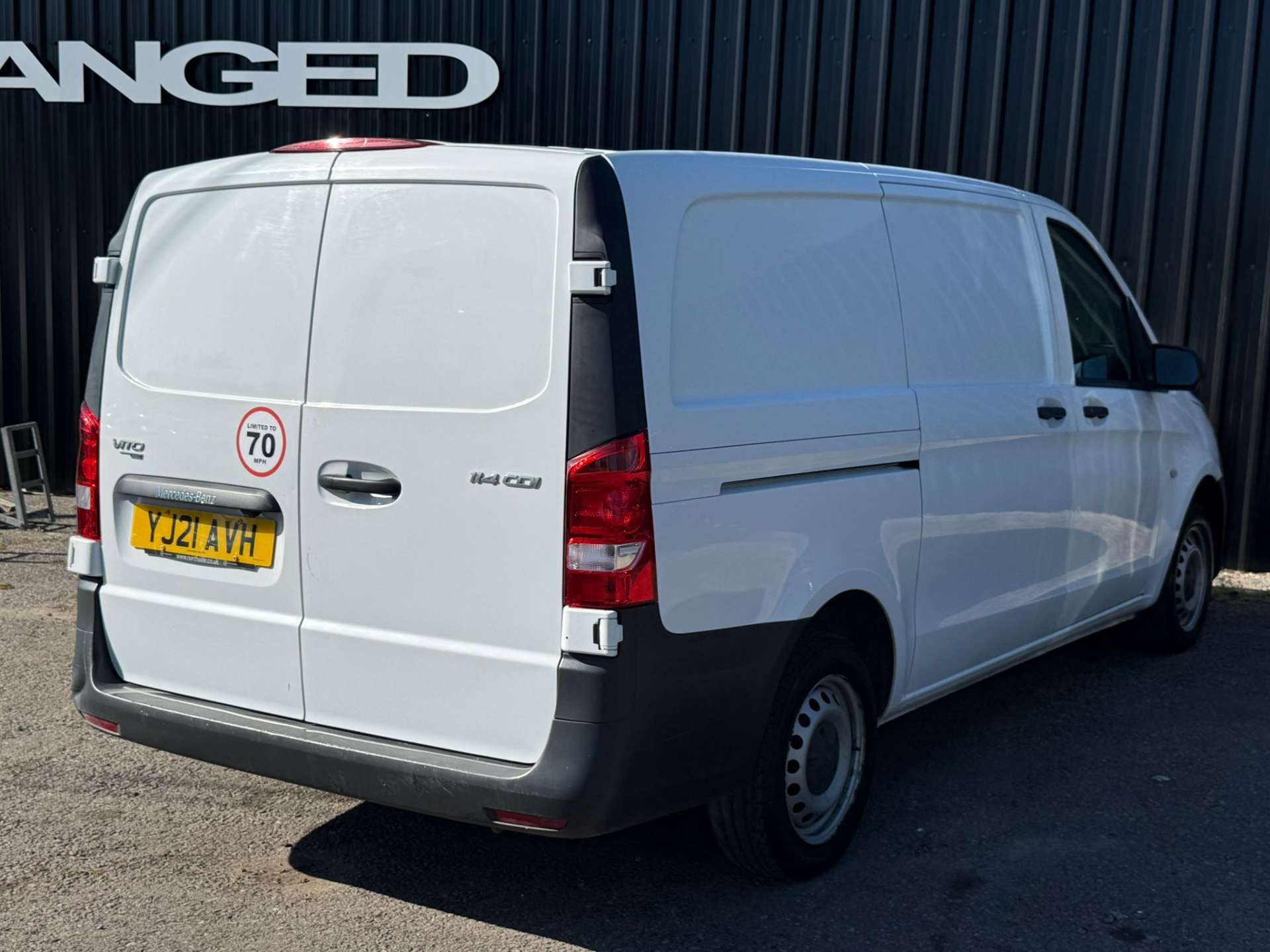 MERCEDES-BENZ VITO 2.0 CDi 114 Progressive L2 (LWB) 9G-Tronic Auto #28