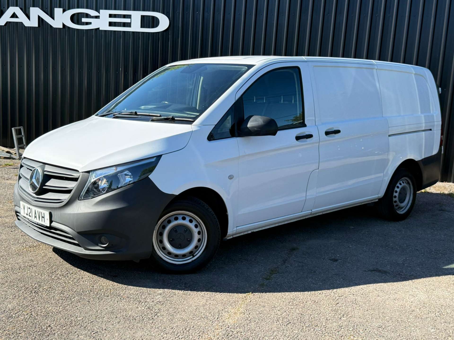 MERCEDES-BENZ VITO 2.0 CDi 114 Progressive L2 (LWB) 9G-Tronic Auto #29