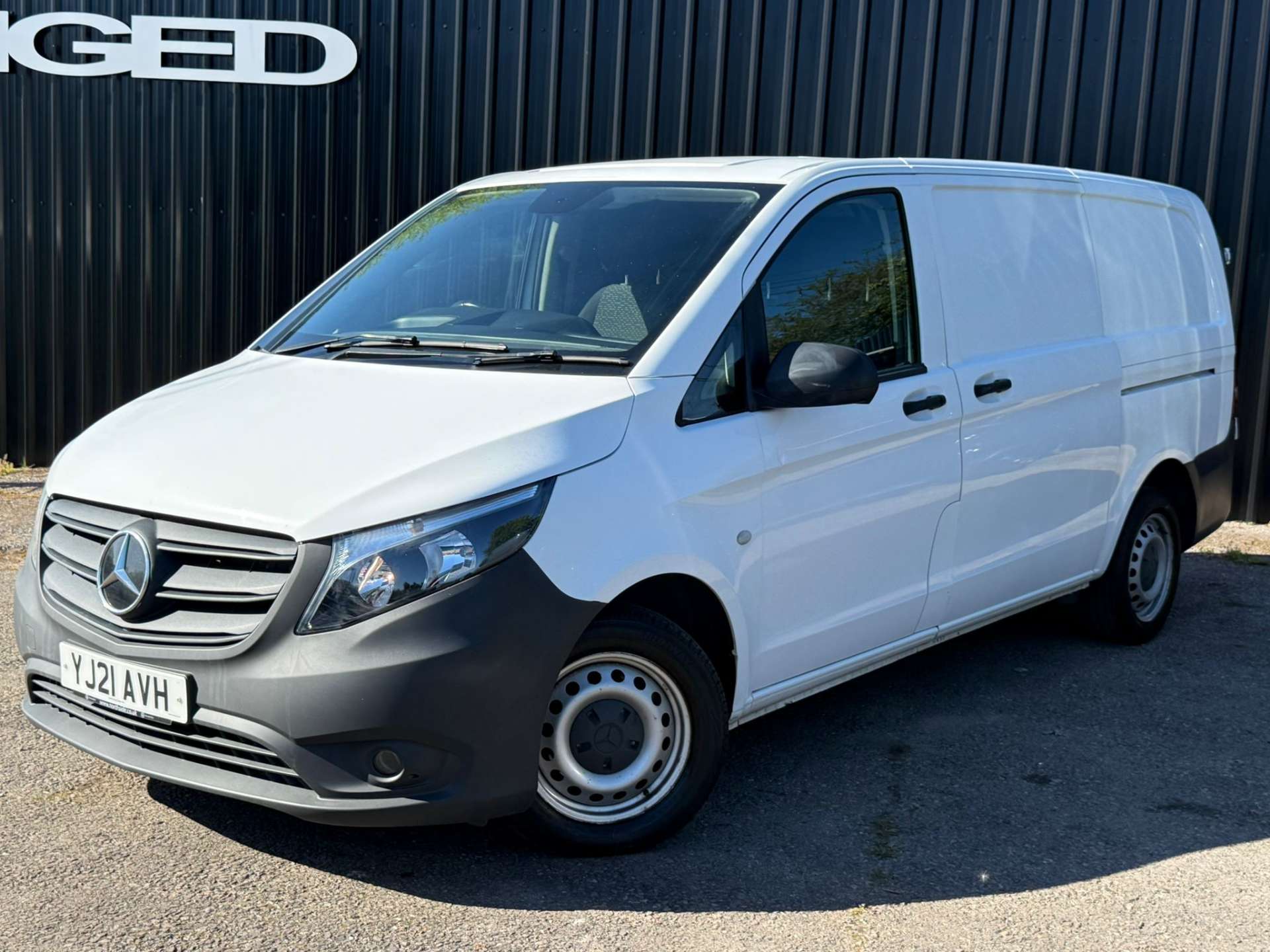MERCEDES-BENZ VITO 2.0 CDi 114 Progressive L2 (LWB) 9G-Tronic Auto #31