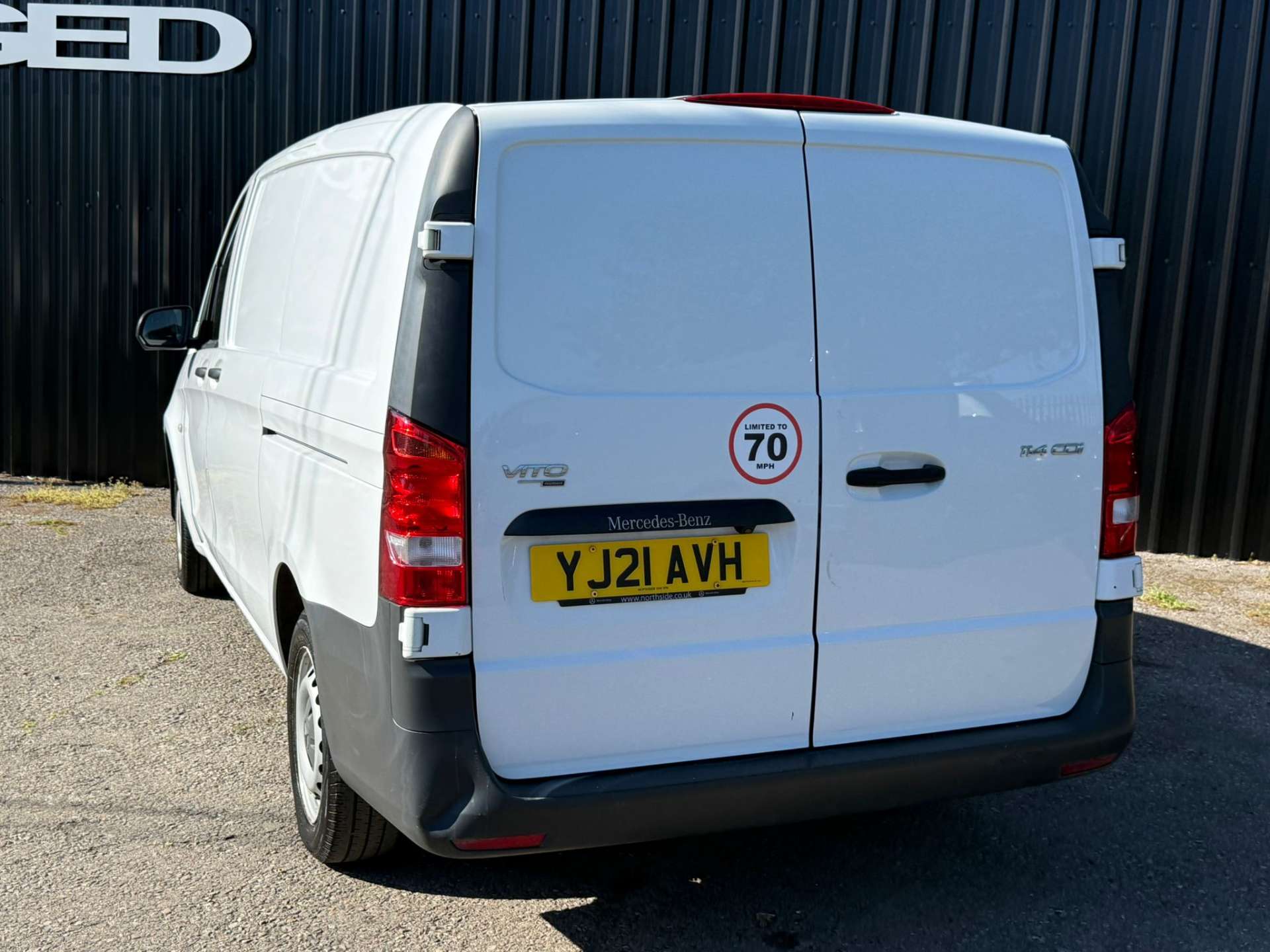 MERCEDES-BENZ VITO 2.0 CDi 114 Progressive L2 (LWB) 9G-Tronic Auto #32