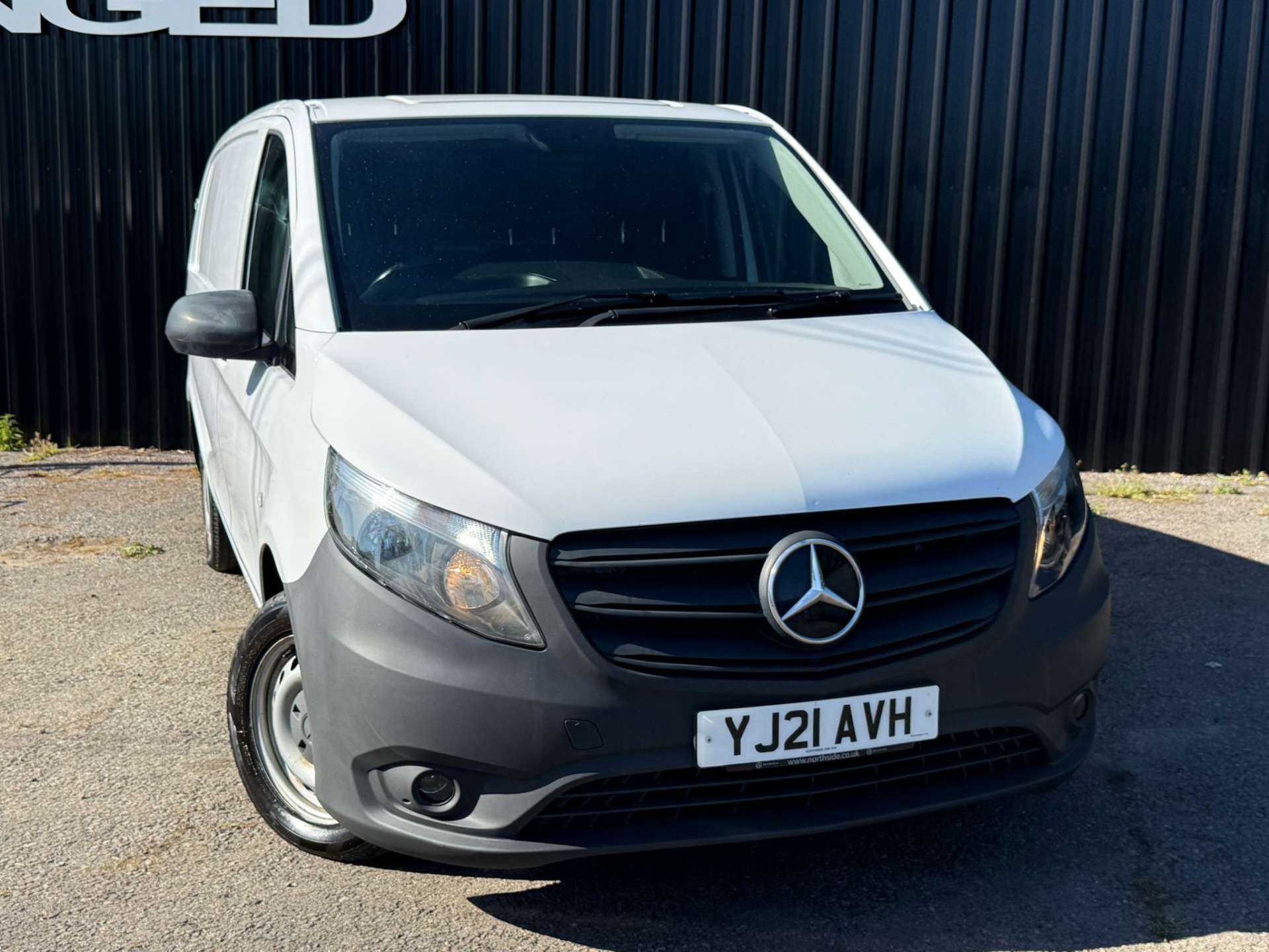 MERCEDES-BENZ VITO 2.0 CDi 114 Progressive L2 (LWB) 9G-Tronic Auto #33