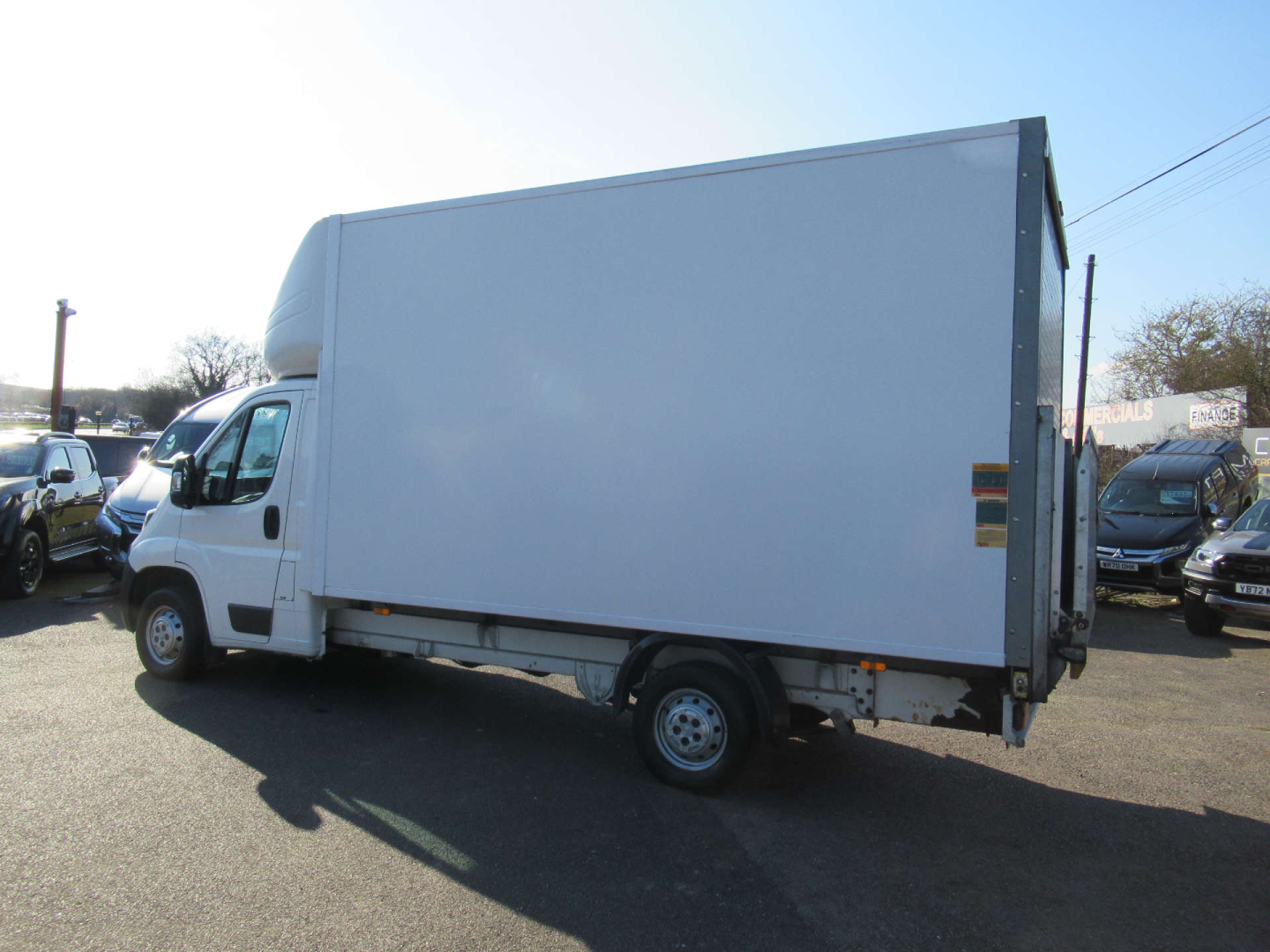 PEUGEOT BOXER 2.0 BlueHDi 335 Built for Business Luton 3dr Diesel Manual L4 Euro 6 (130 ps) #5